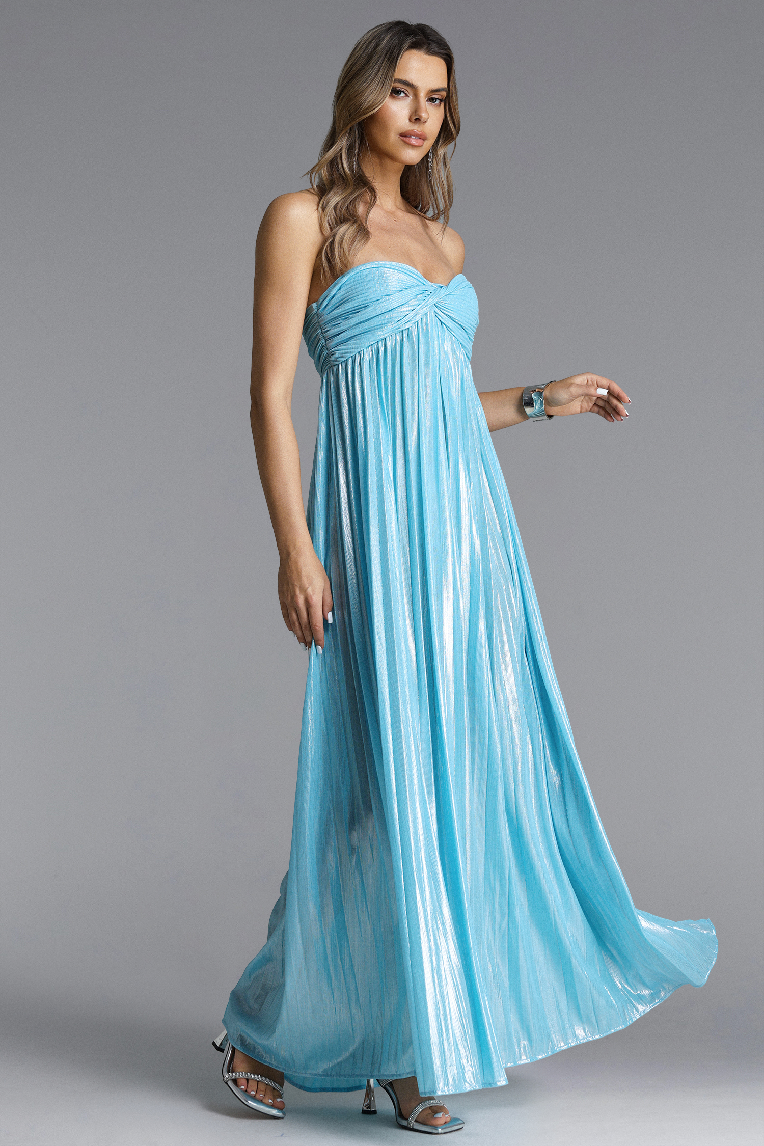 Zerasa Elegant Flowy Strapless Pleated Maxi Dress
