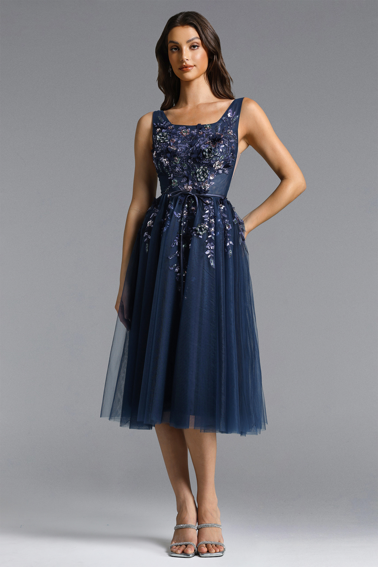 Presley Elegant Tailored Sleeveless Floral Embroidered Midi Dress