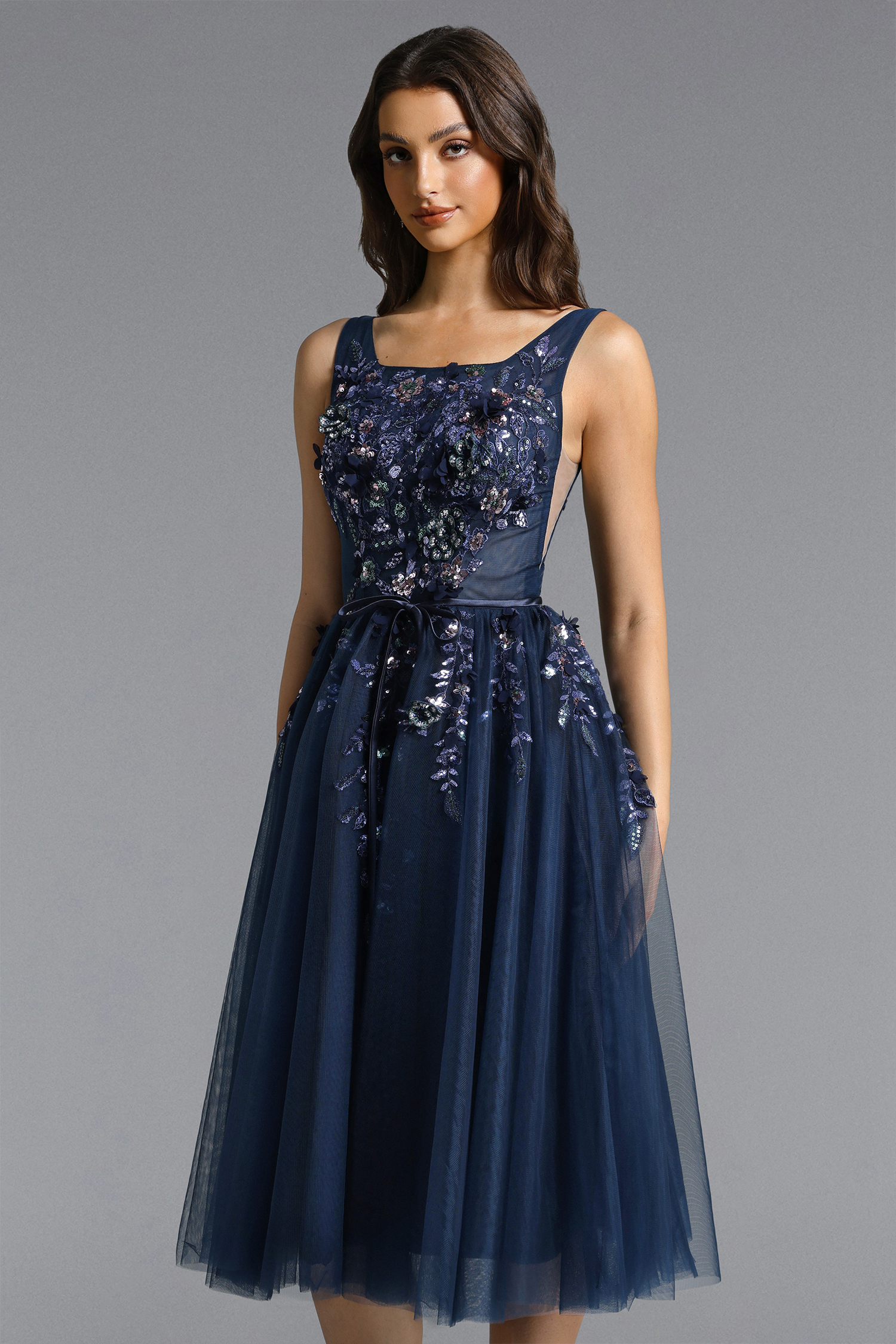 Presley Elegant Tailored Sleeveless Floral Embroidered Midi Dress