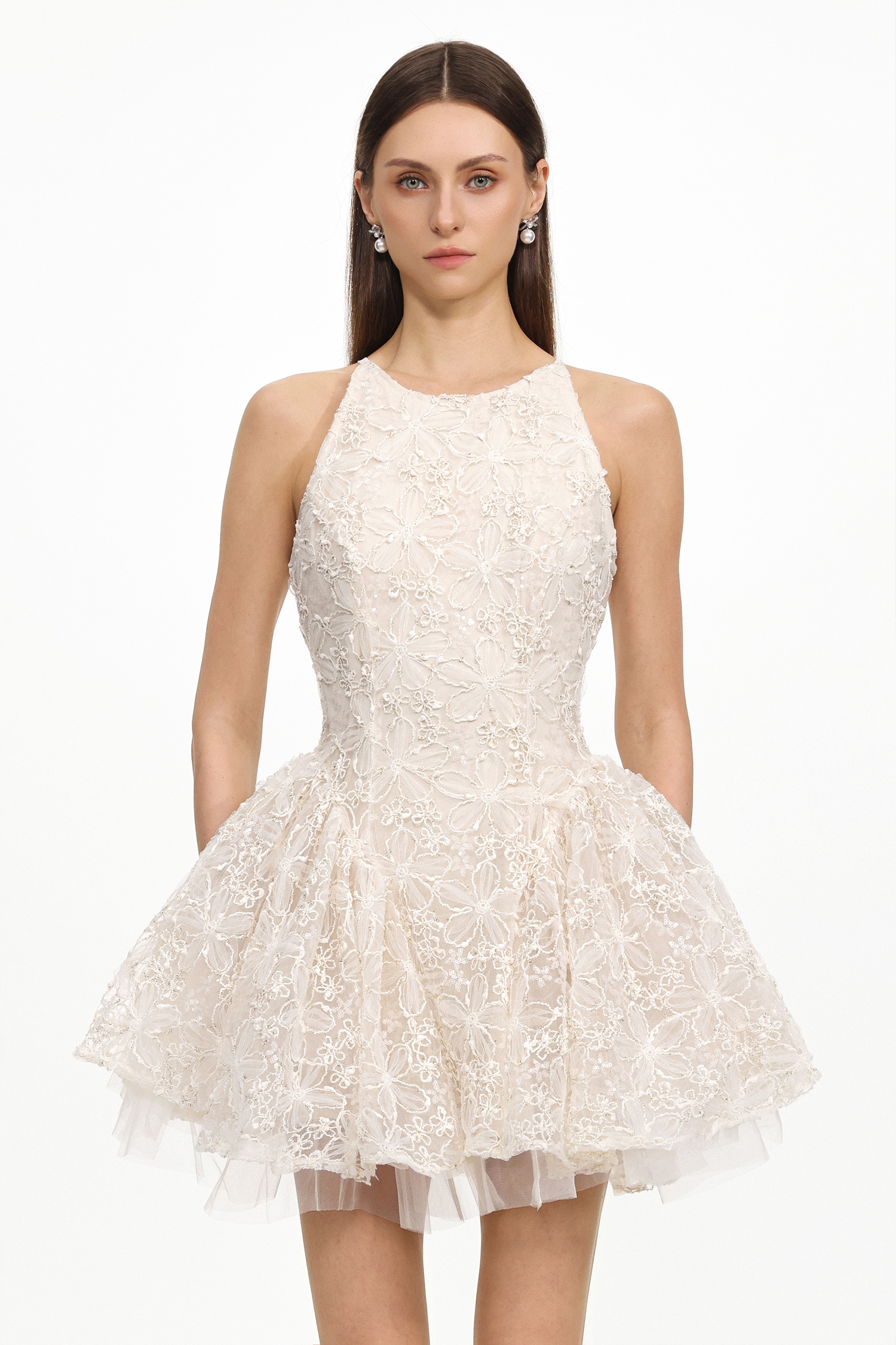 Janetta Resort Round Neck Sleeveless Floral Woven Mini Dress