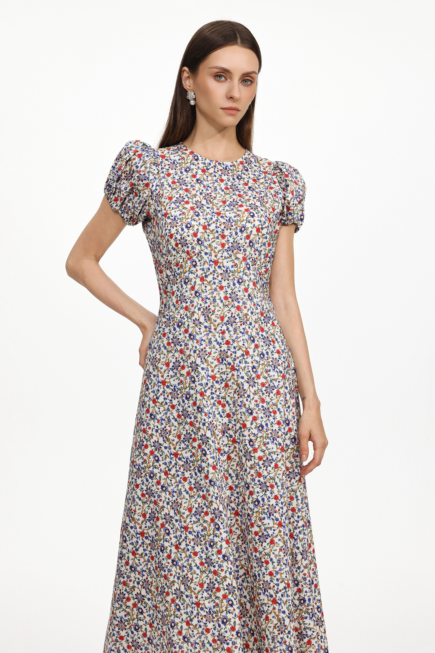Fara Classic Flowy Round Neck Puff Sleeve Floral Print Woven Maxi Dress