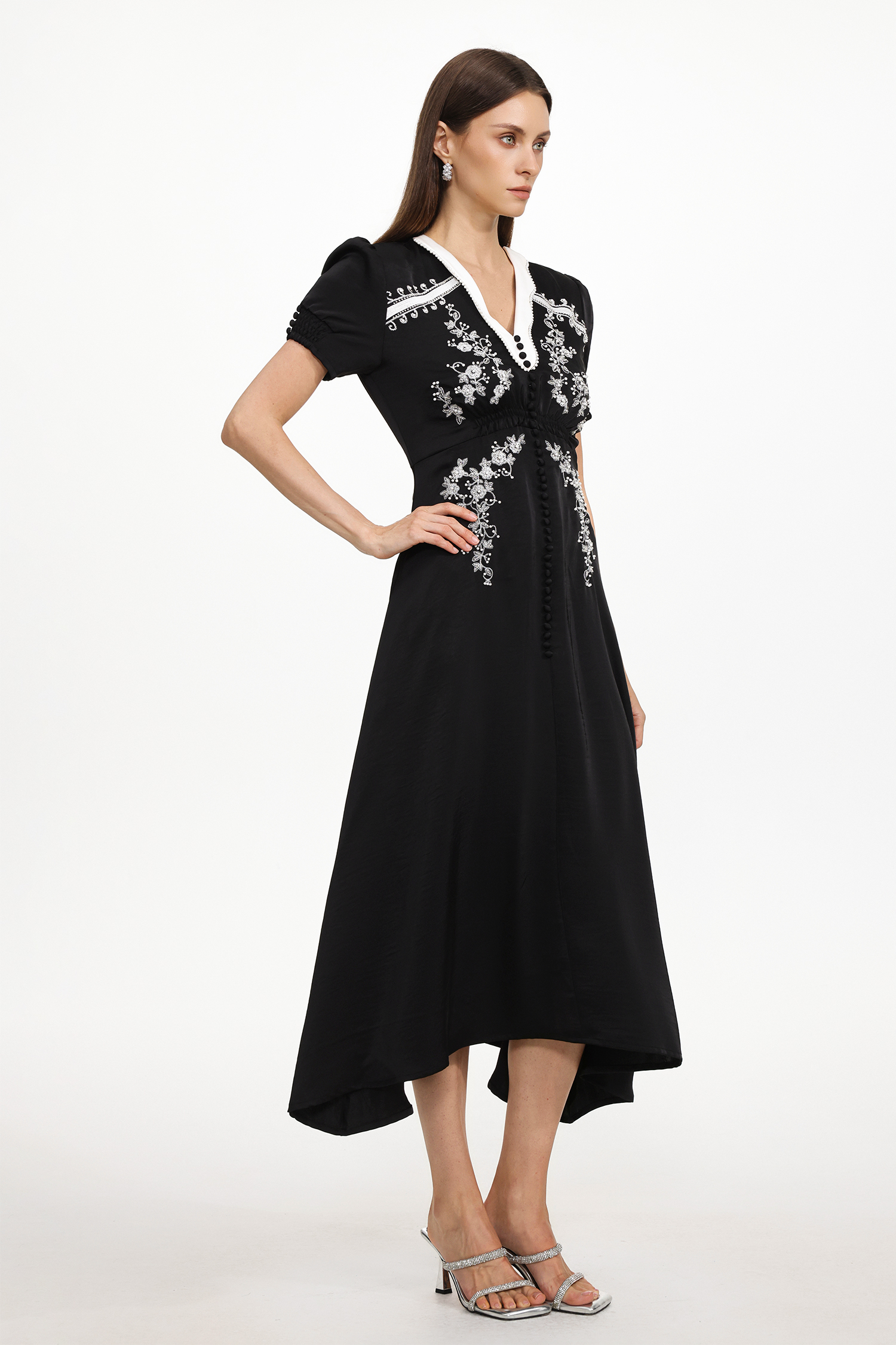 Quincy Resort Flowy Short Sleeve Embroidered Floral Woven Maxi Dress