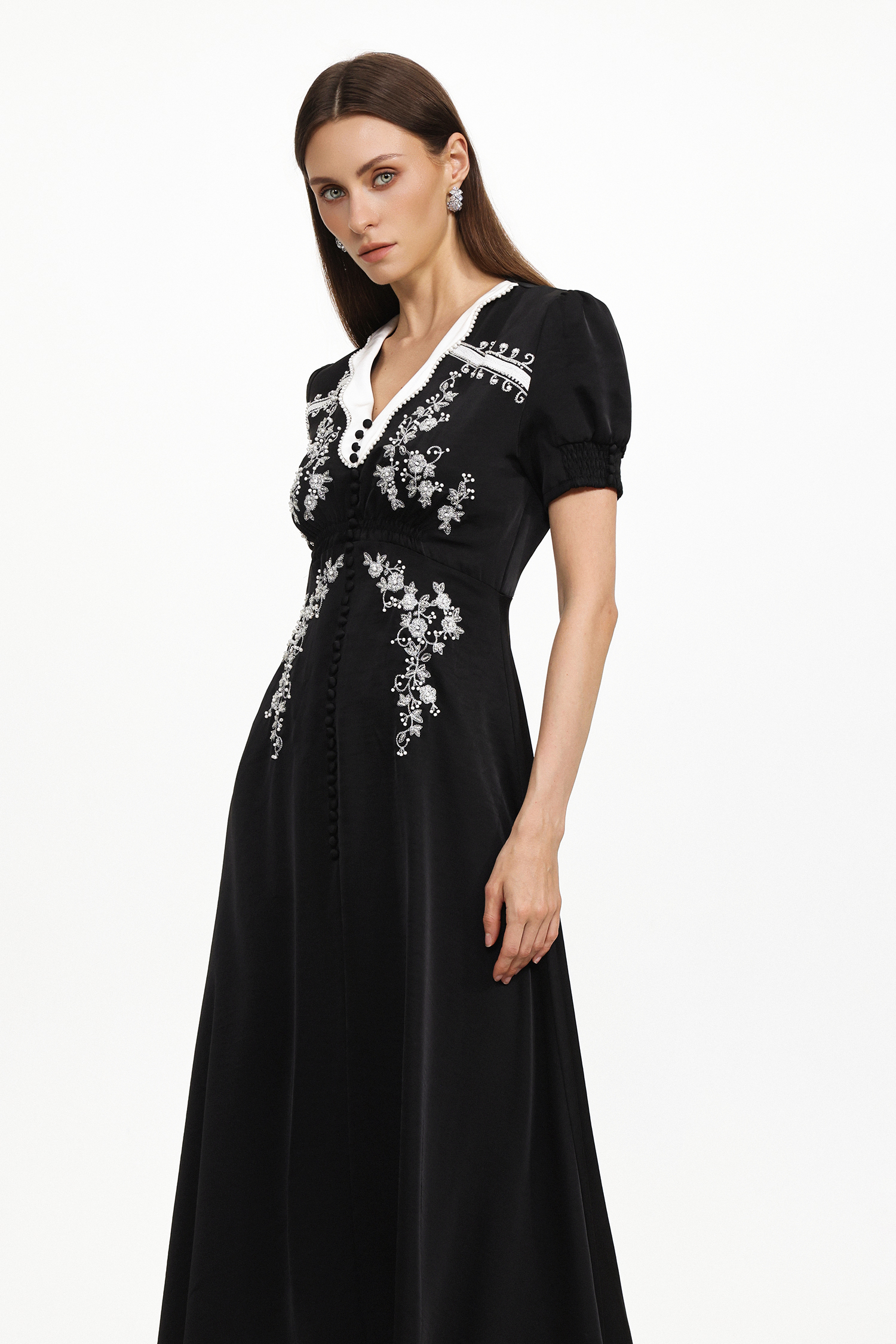 Quincy Resort Flowy Short Sleeve Embroidered Floral Woven Maxi Dress