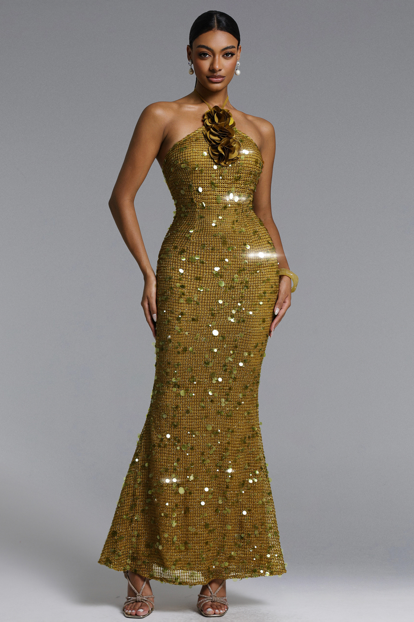 エンジェル4本セット Liza Elegant Contour Halter Floral Sequin Maxi Dress – Bellabarnett