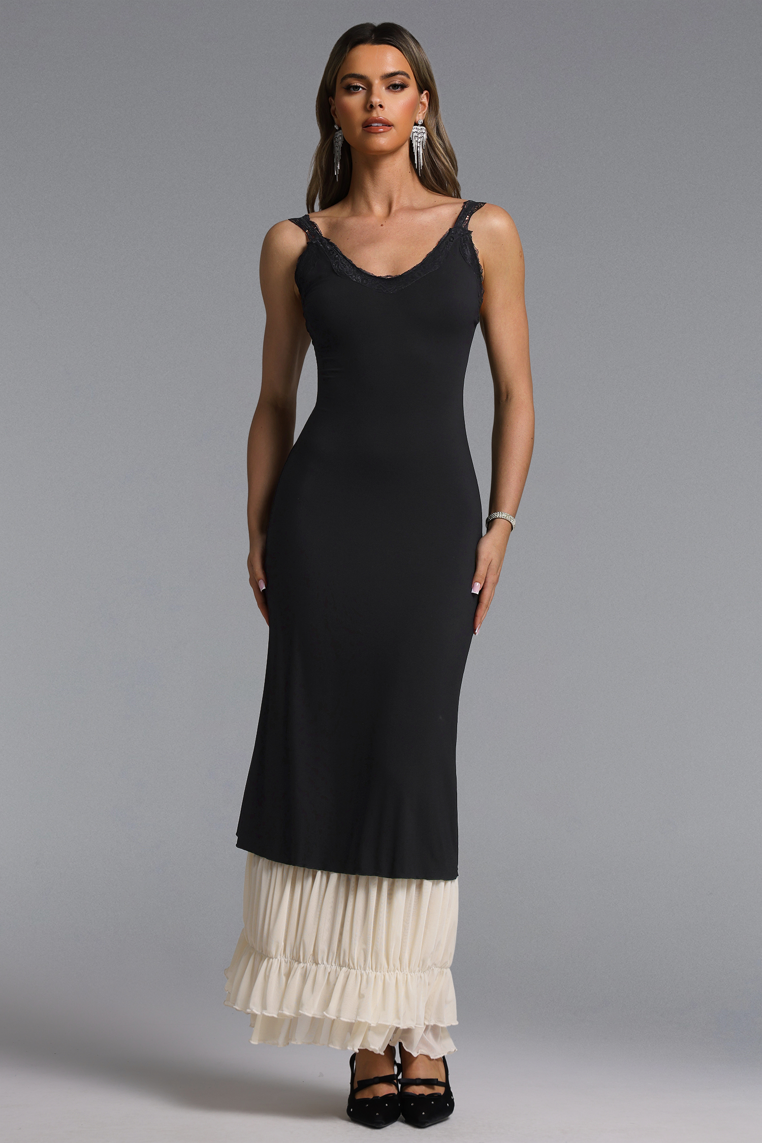 Elosie Classic Contour V Neck Contrast Lace Knit Maxi Dress