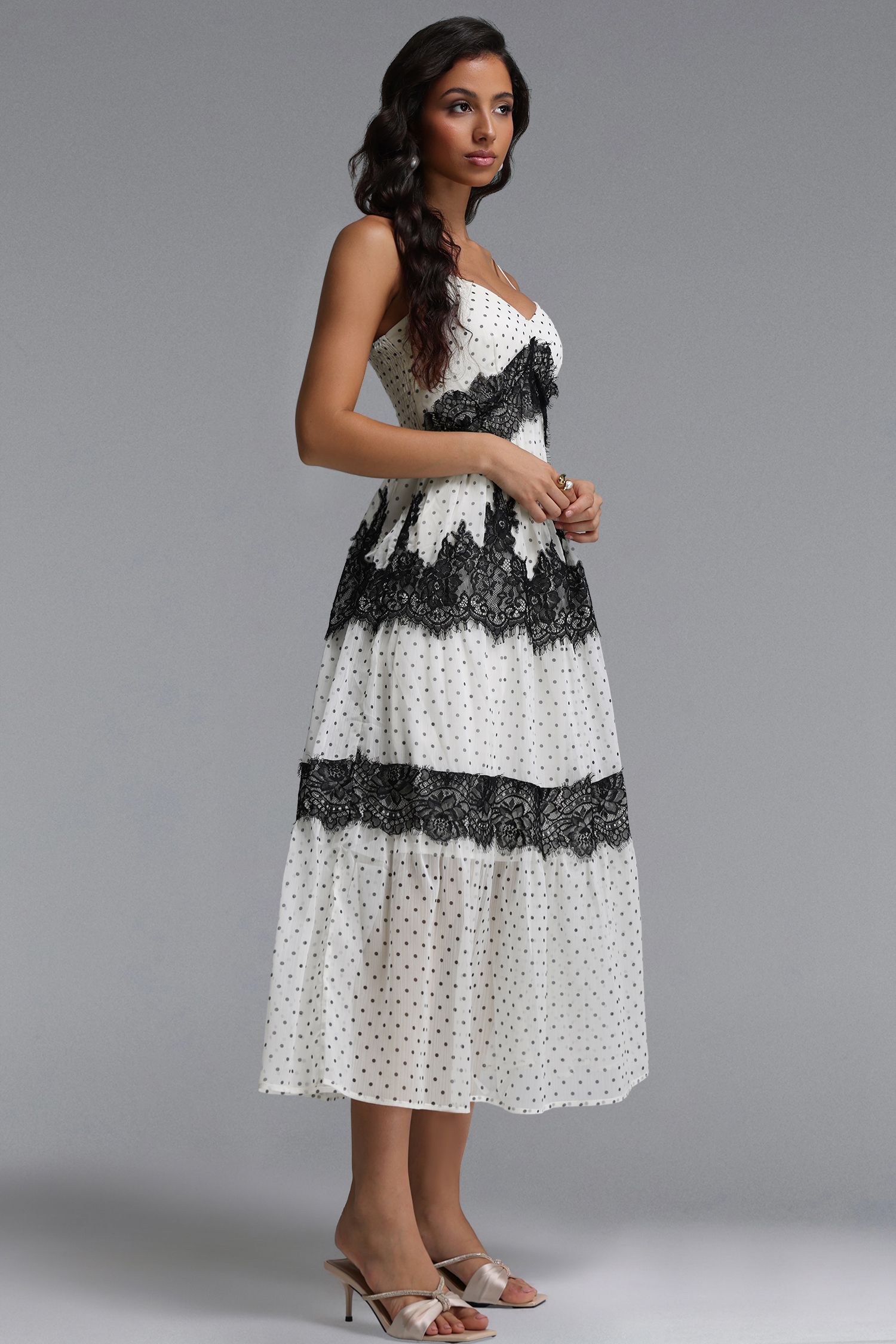 Yaen Resort Flowy Sleeveless Lace Detailing Polka Dot Maxi Dress
