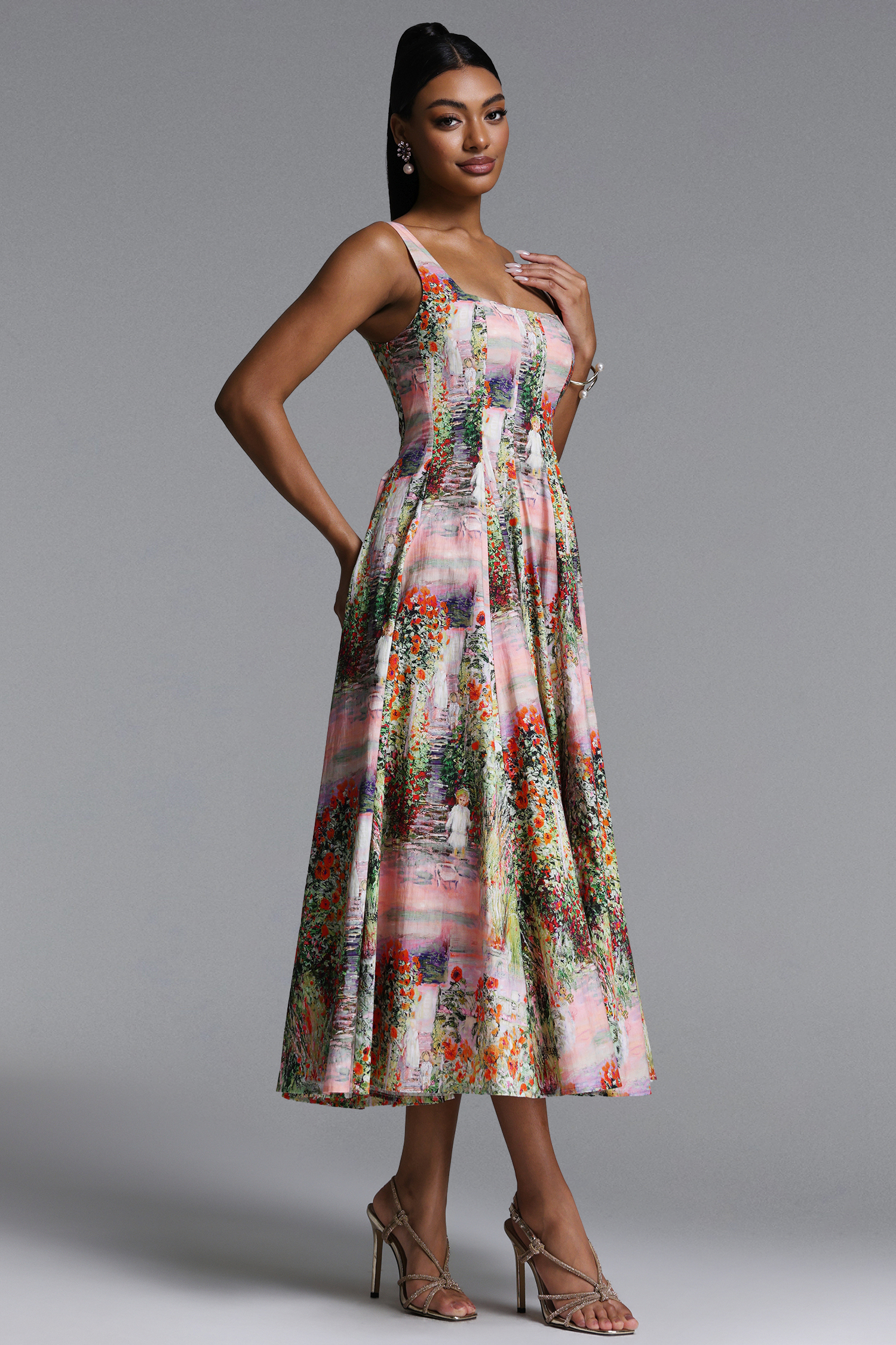Maliya Classic Tailored Floral Print Maxi Dress