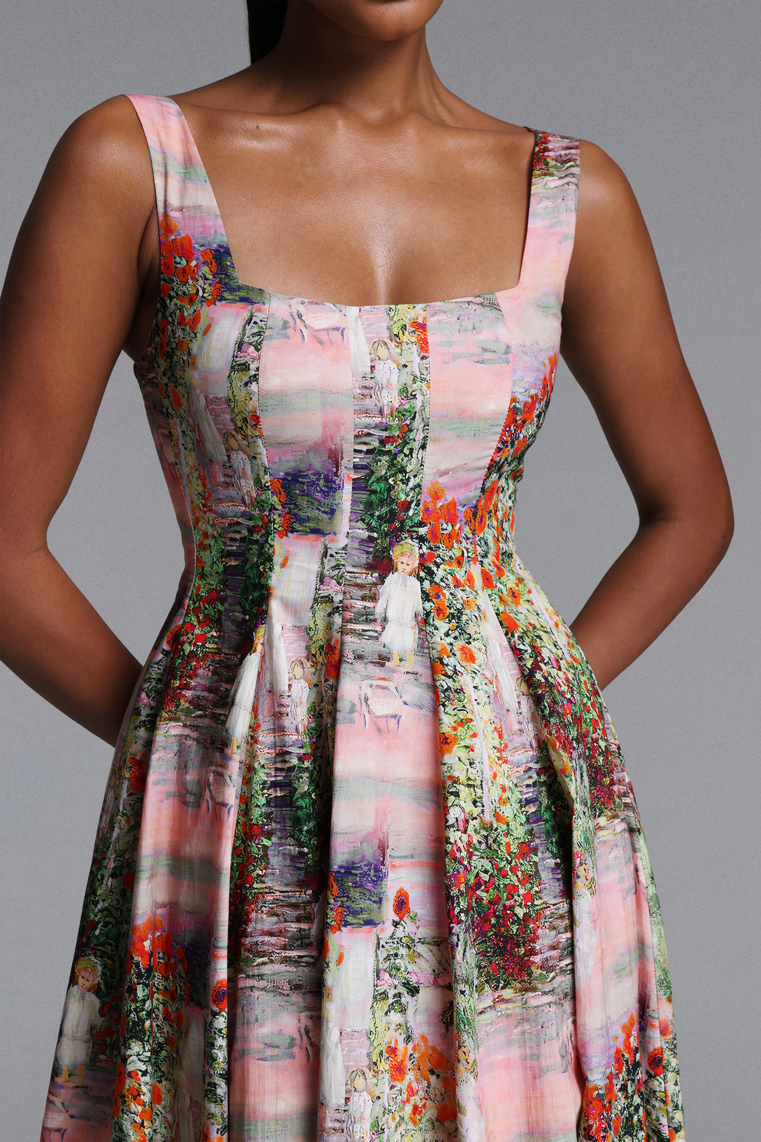 Maliya Classic Tailored Floral Print Maxi Dress