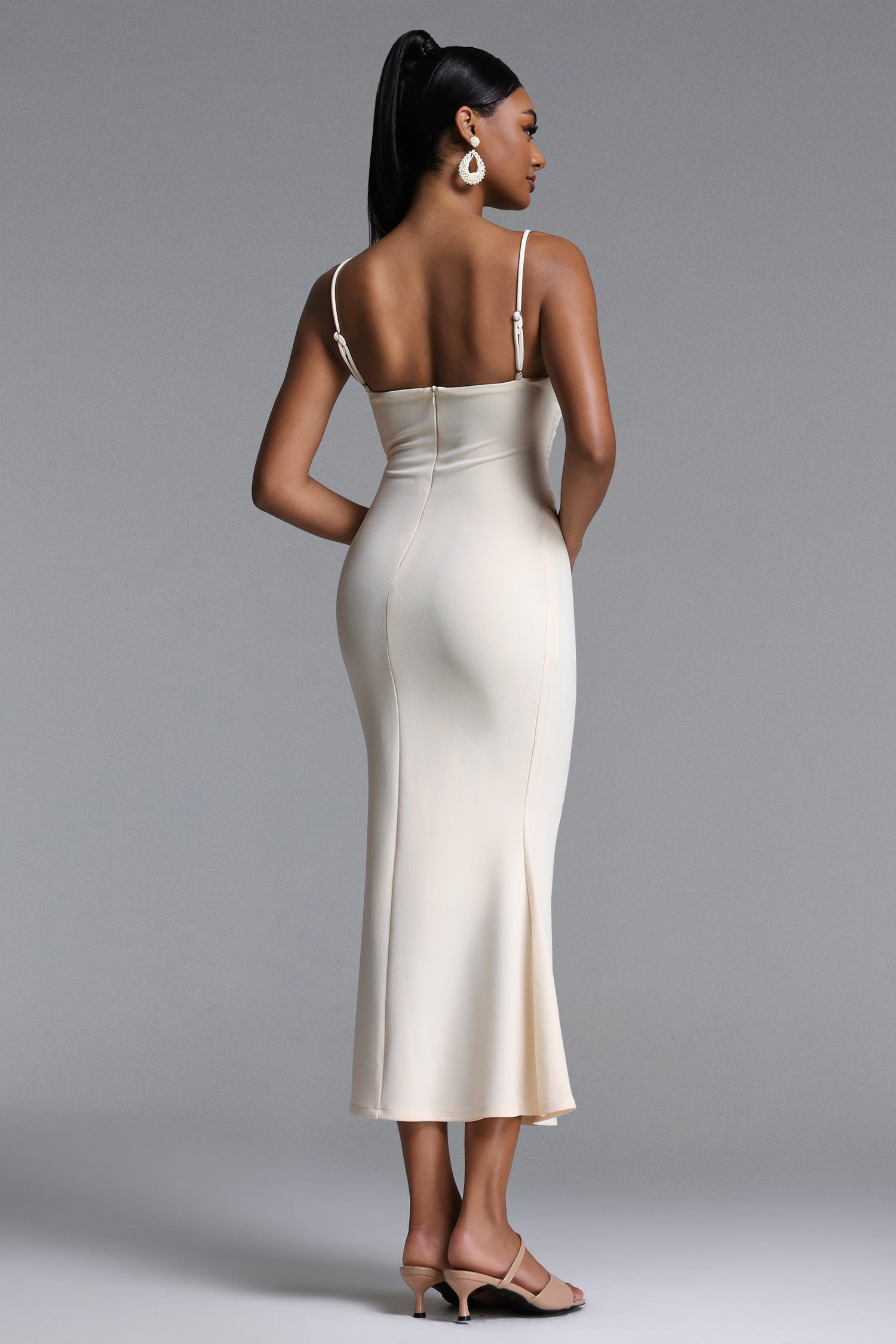 Rebekka Classic Contour Floral Knit Pleated Maxi Dress