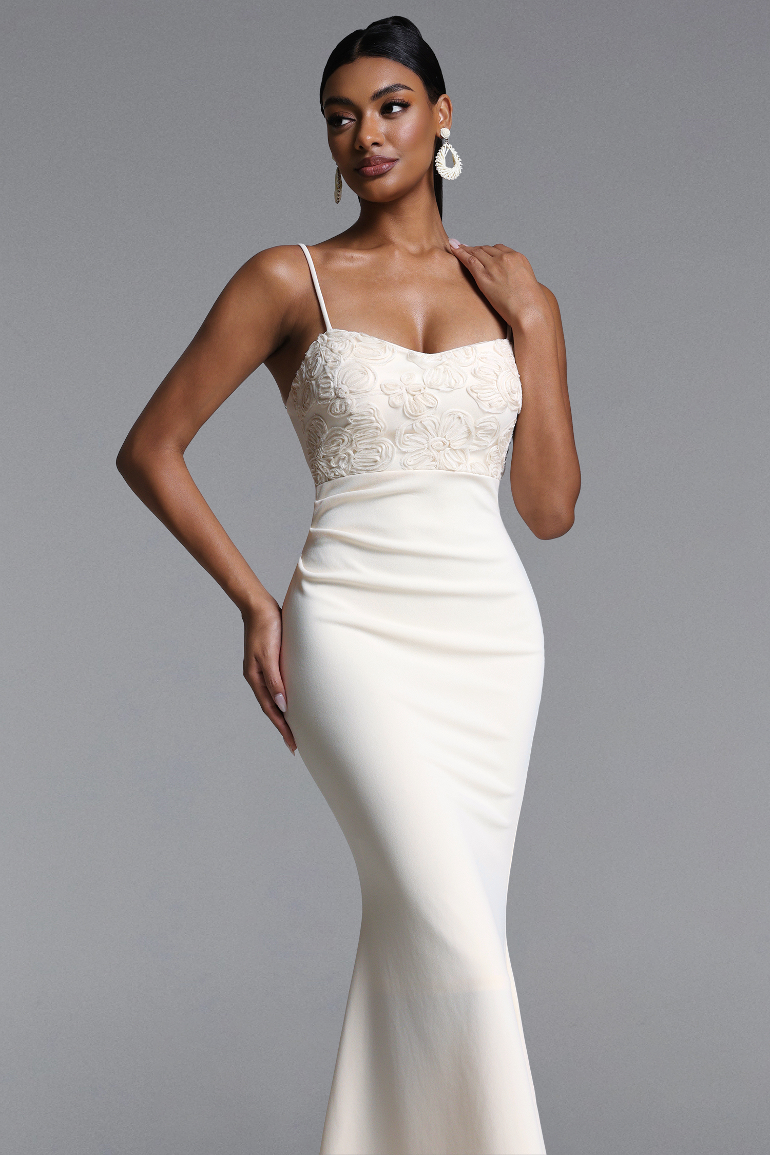 Rebekka Classic Contour Floral Knit Pleated Maxi Dress