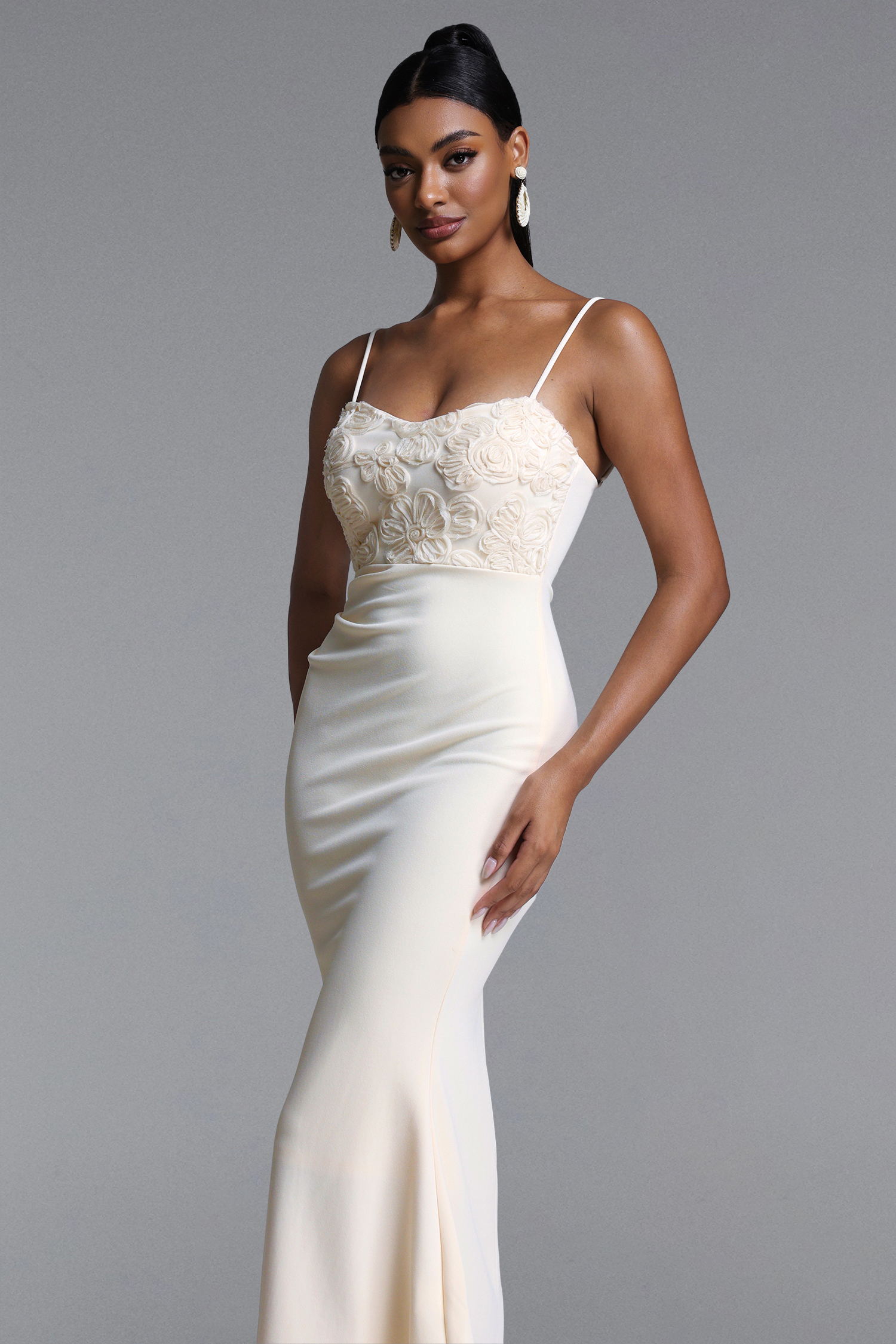 Rebekka Classic Contour Floral Knit Pleated Maxi Dress