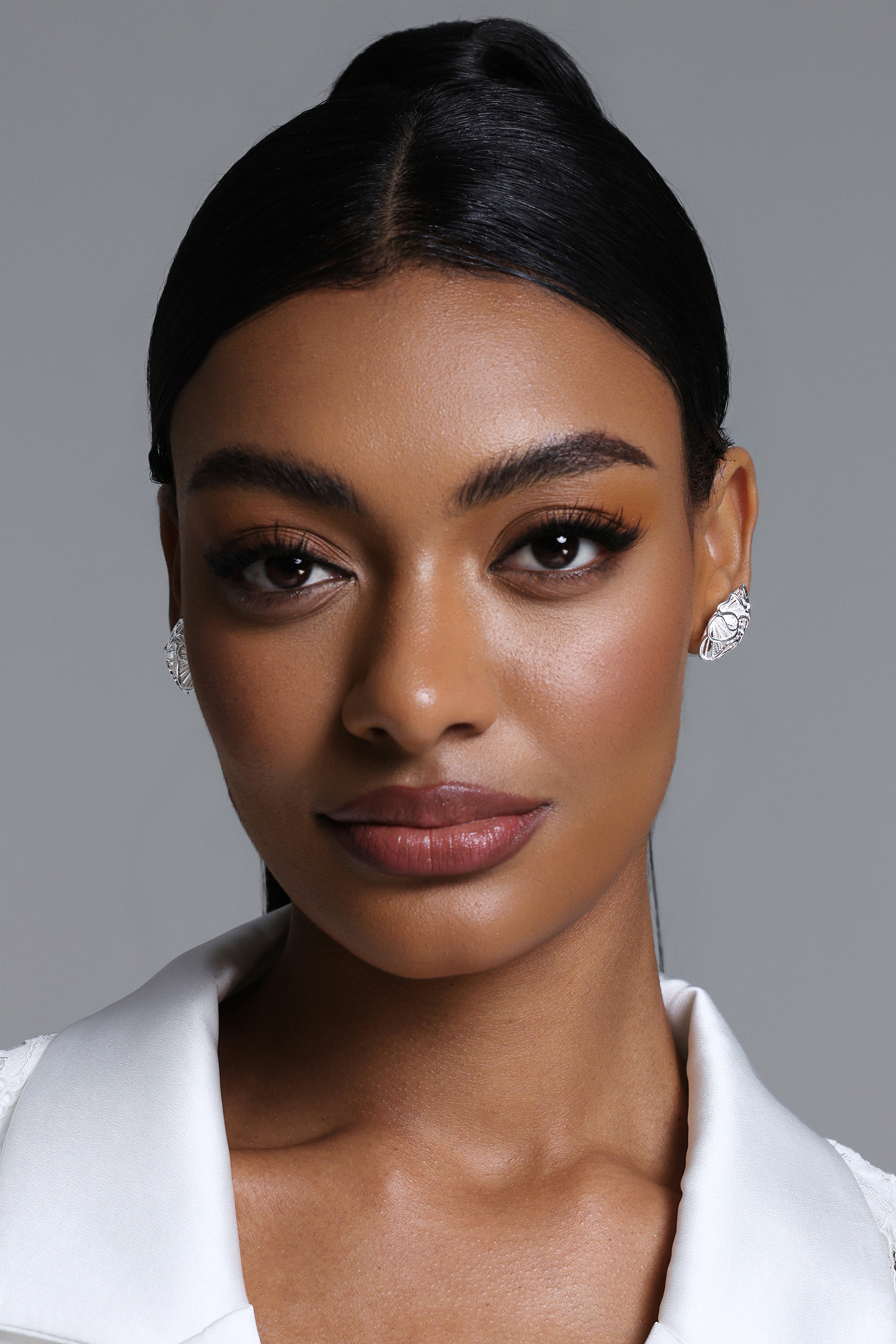 Rueny Flower Hollowed Out Earrings