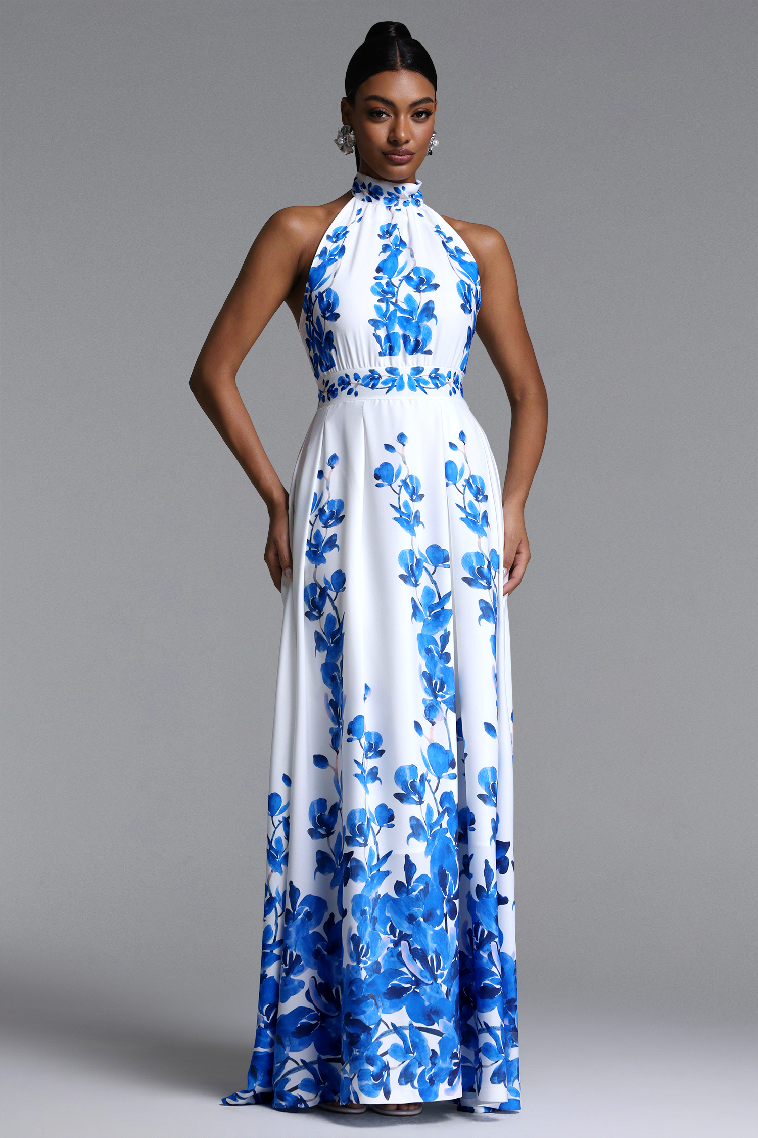 Yaloru Elegant Flowy Halter Pleated Floral Print Maxi Dress