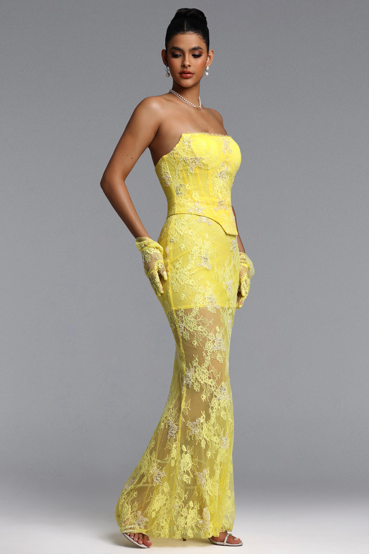 Oiala Romantic Contour Strapless Lace Corset Maxi Dress