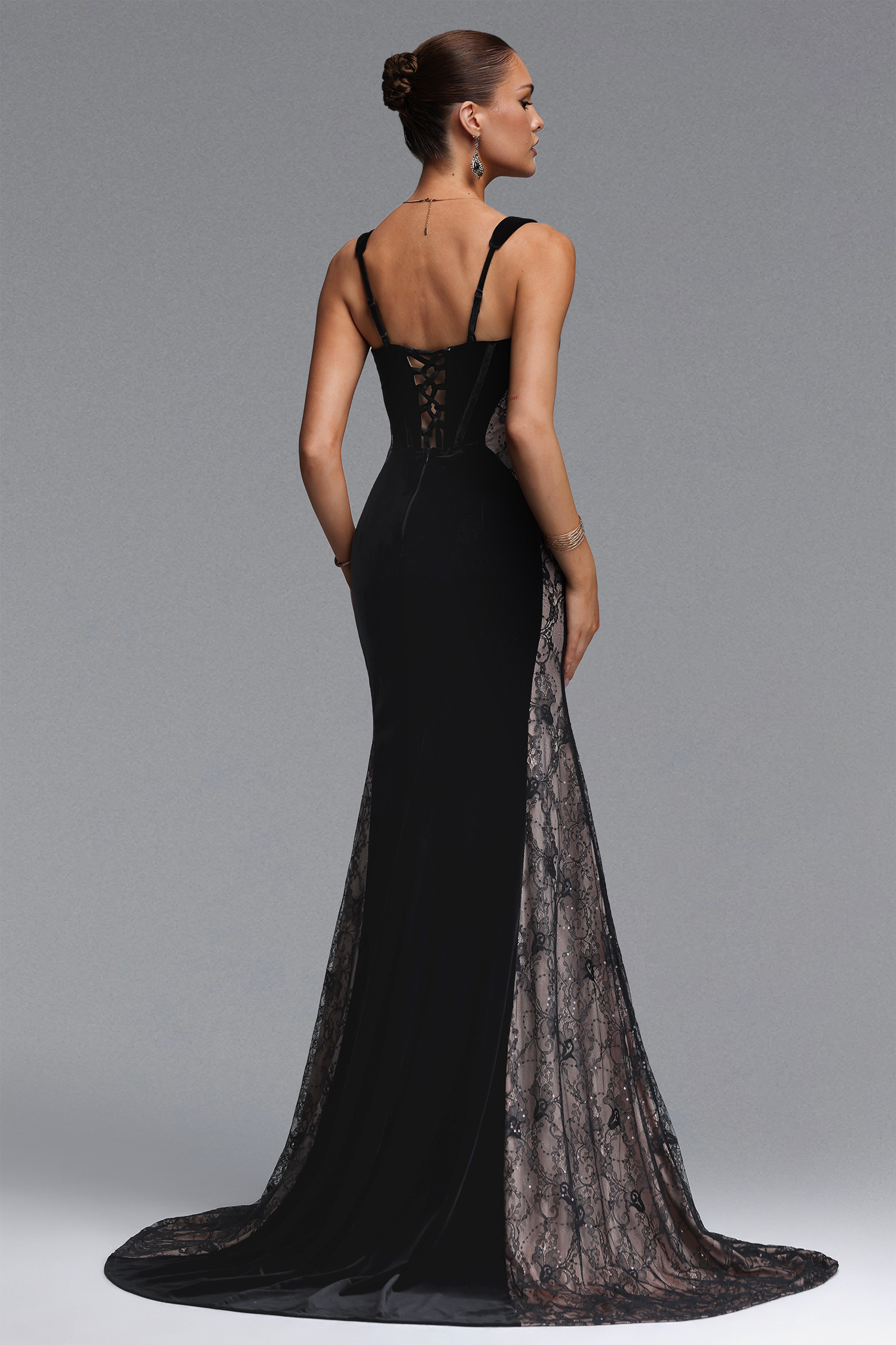 ワン Kavaca Elegant Contour Square Neck Lace Velvet Maxi Dress