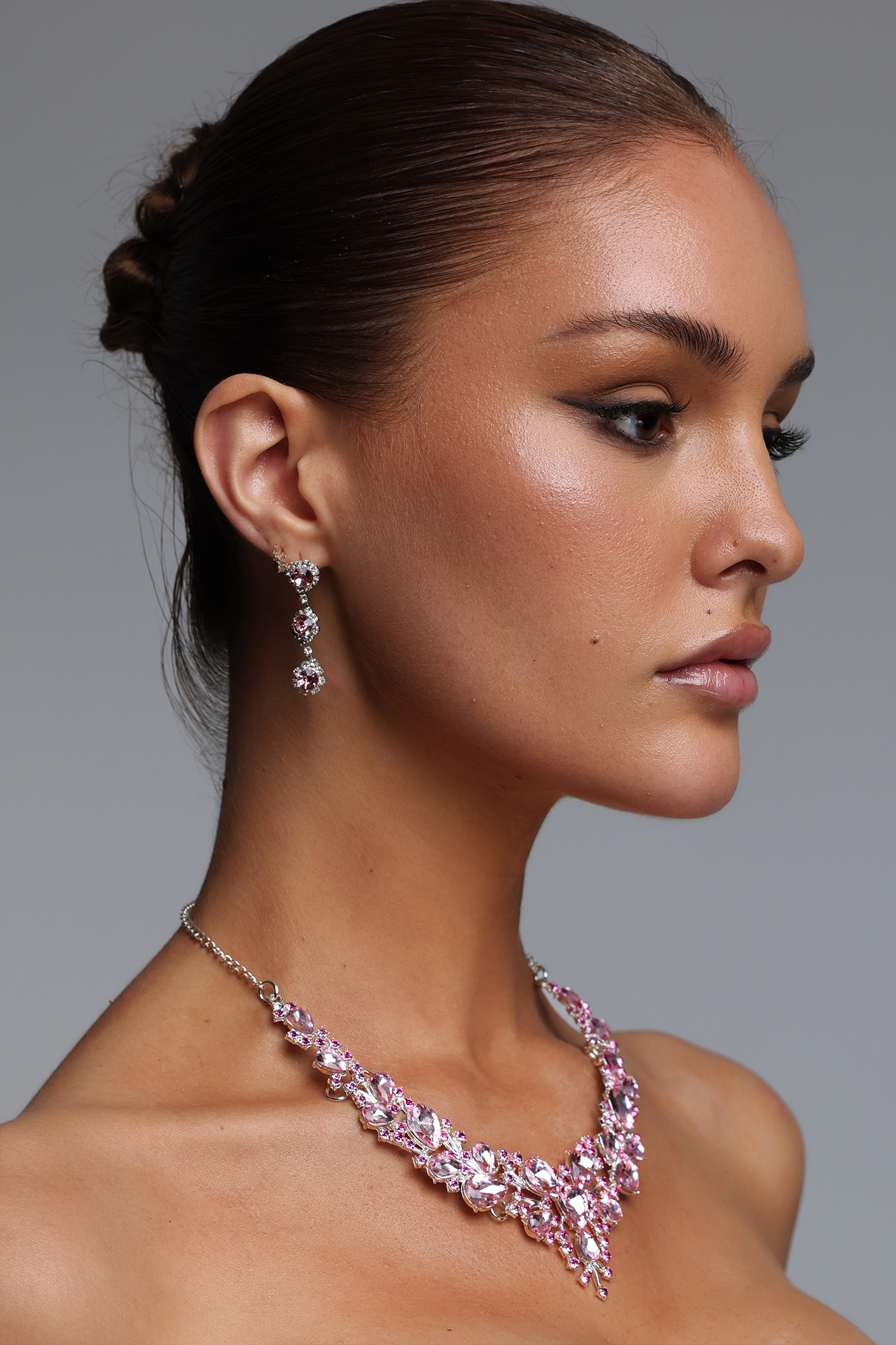 Timesha Pink Crystal Floral Statement Necklace – Bellabarnett