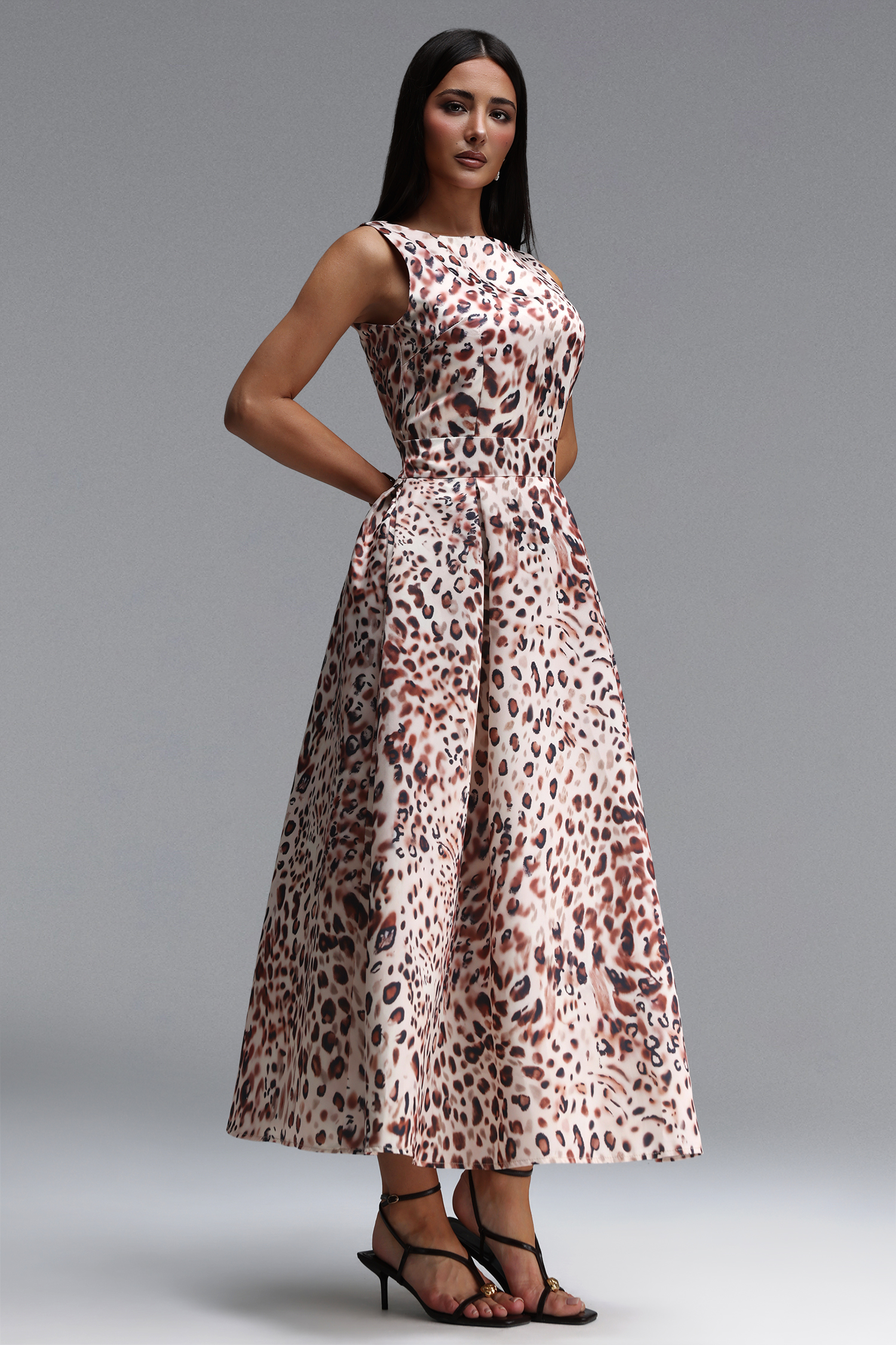 Moua Elegant Tailored Sleeveless Leopard Print Woven Maxi Dress