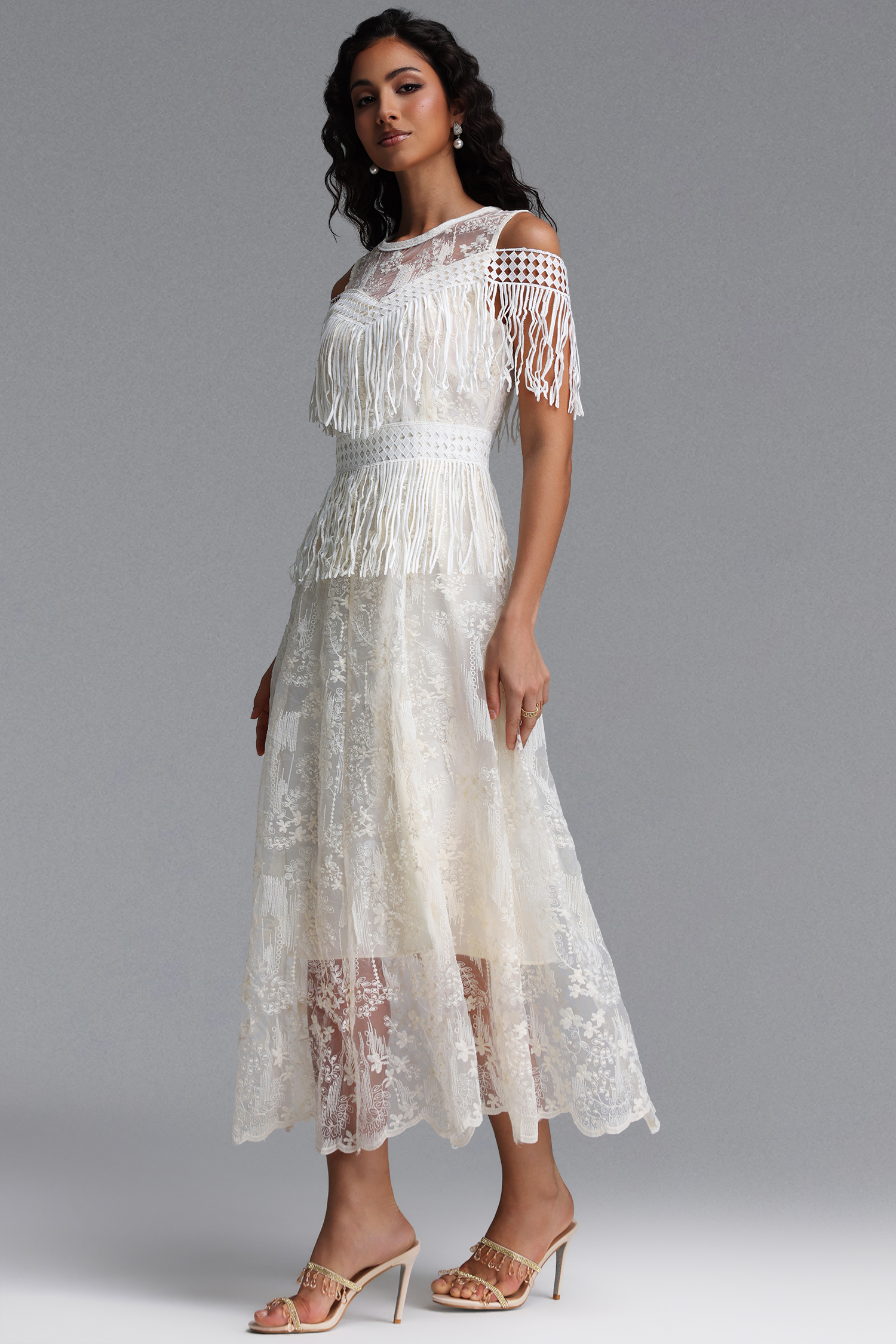 Lexie Resort Flowy Round Neck Floral Print Woven Maxi Dress