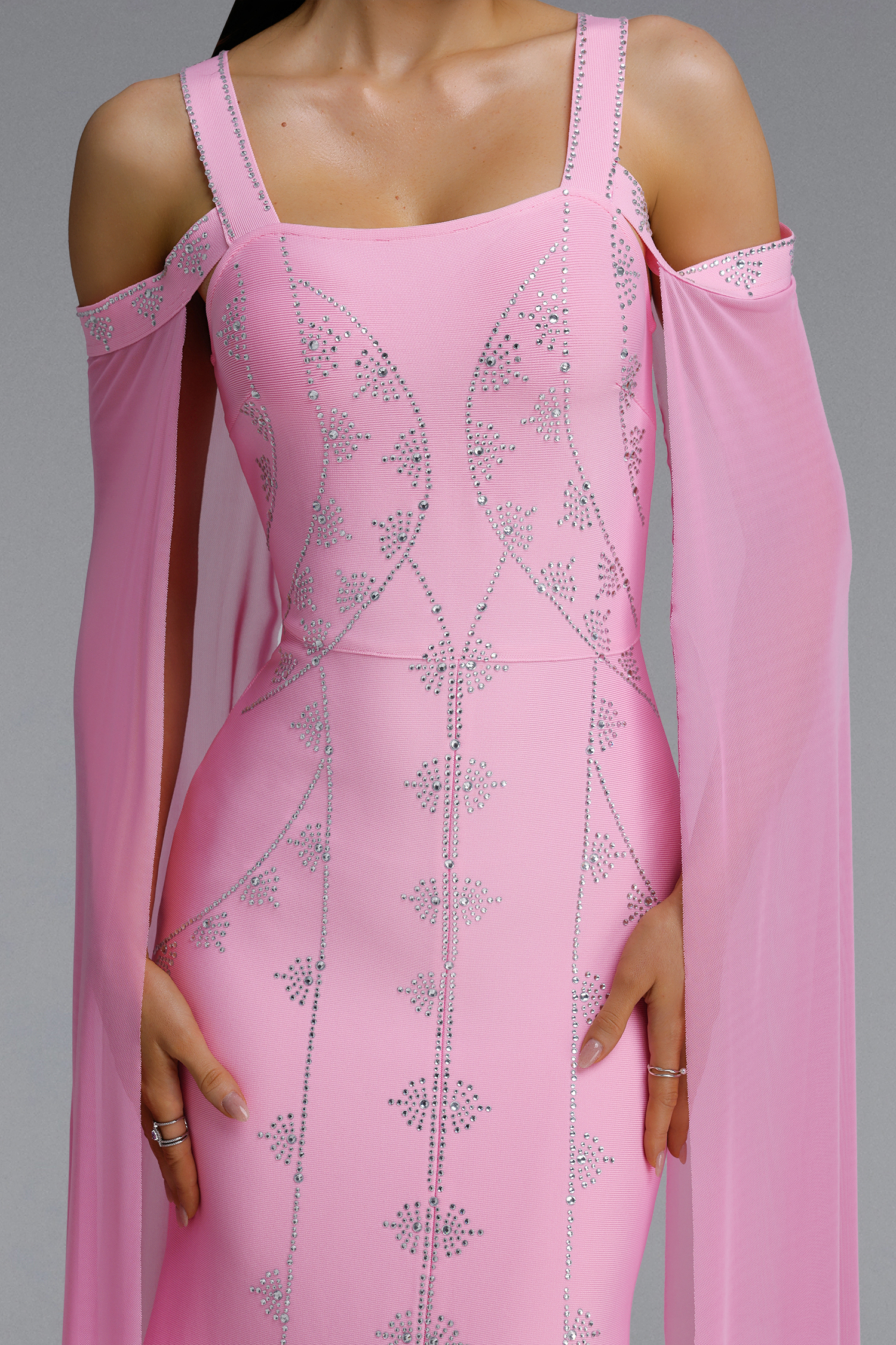 Kawko Romantic Contour Wide Strap Square Neck Symmetric Rhinestone Chiffon Cape Slit Bandage Maxi Dress