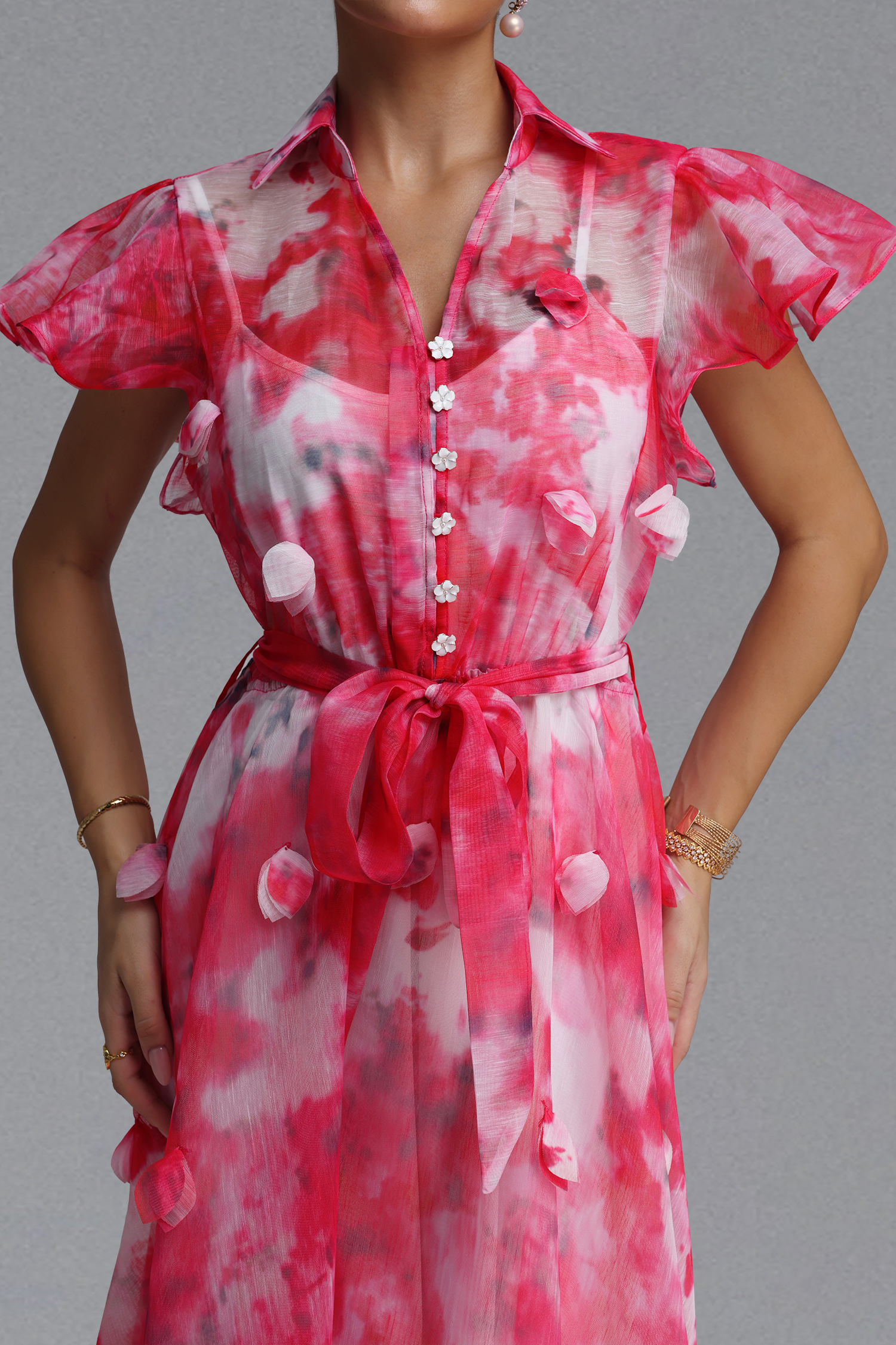 arikka sleeveless organza maxi dress Sharla Resort Flowy Sleeveless Floral Print Organza Maxi Dress