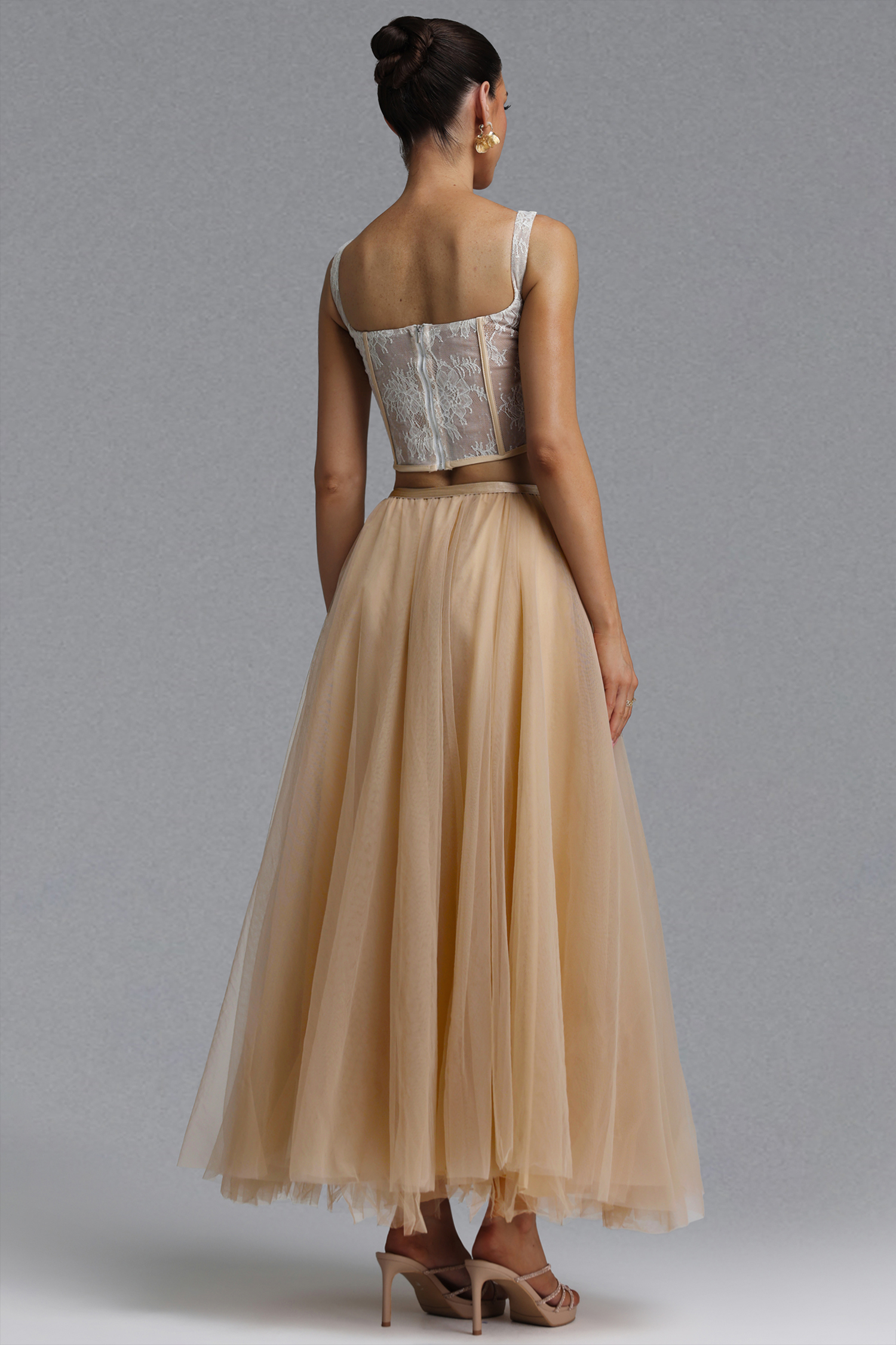 Reye Elegant Waist-Cinching Square Neck Strap Boned Colorful 3D Floral High Waist Full Skirt Mesh Two-Piece Maxi Evening Dress