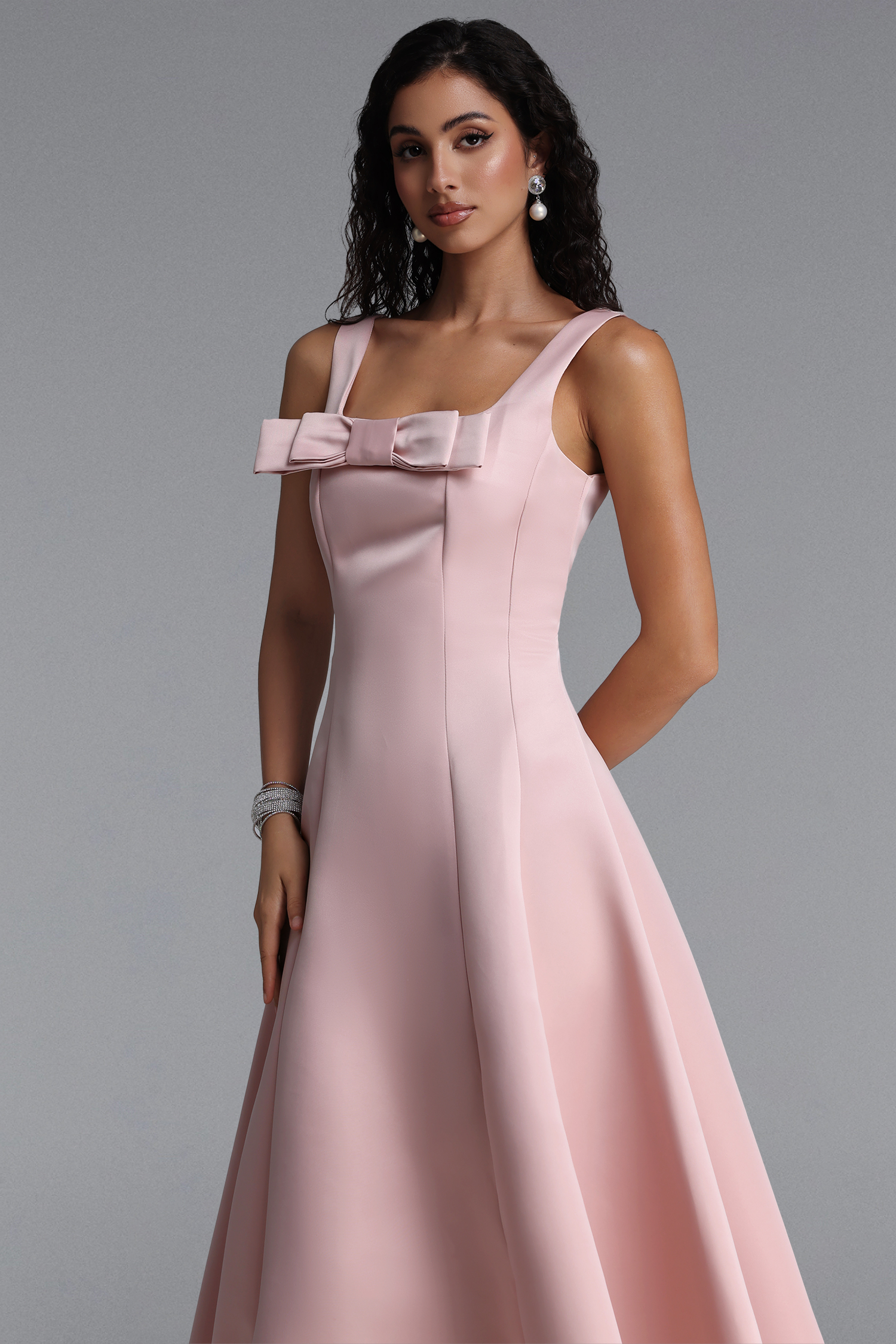 Pamak Luxury Square Neck Bow Midi Dress