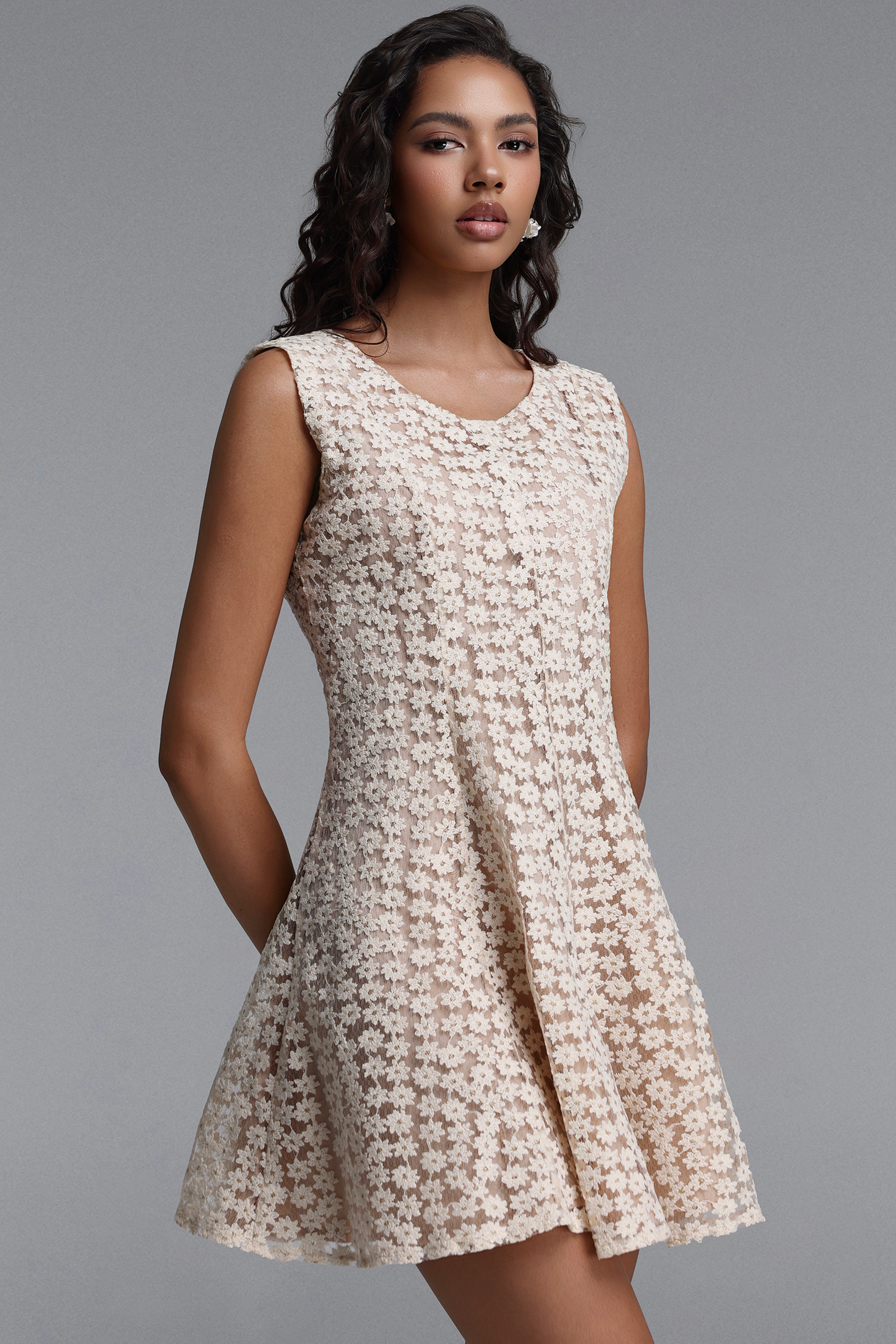 Teagan Romantic Flowy Round Neck Sleeveless Floral Woven Mini Dress