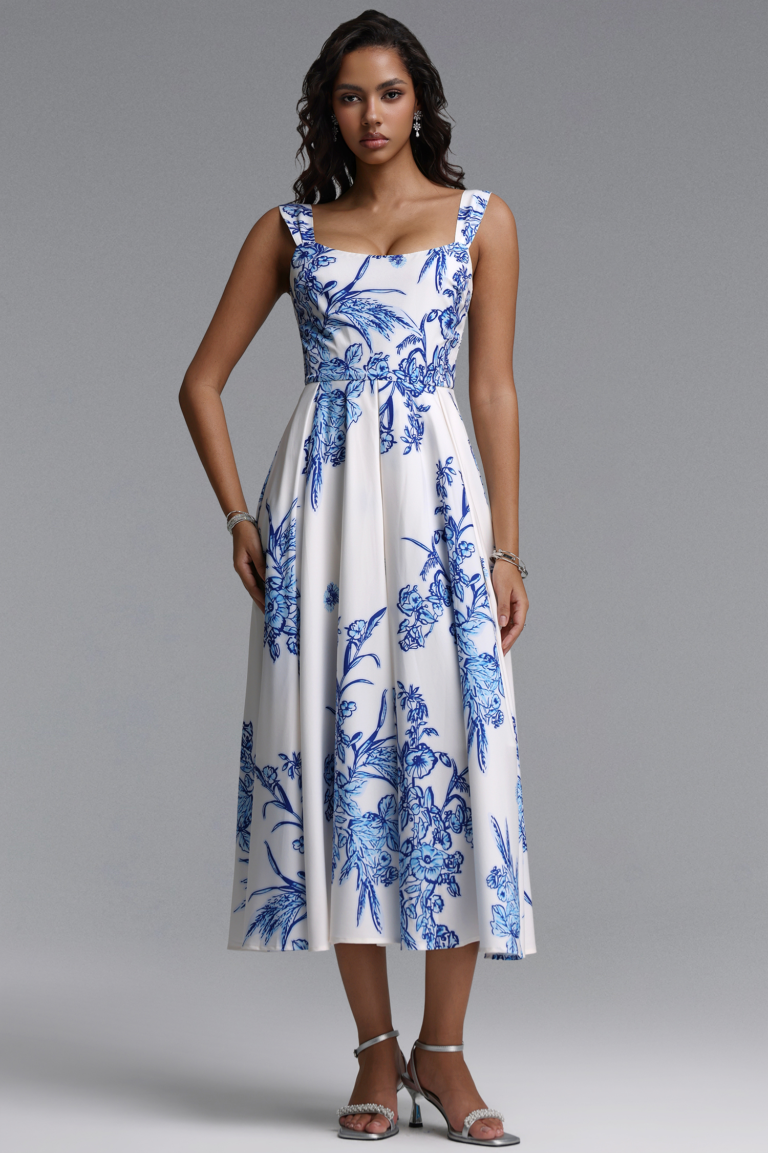 Marne Vintage Cinched Sleeveless Floral Print Woven Maxi Dress