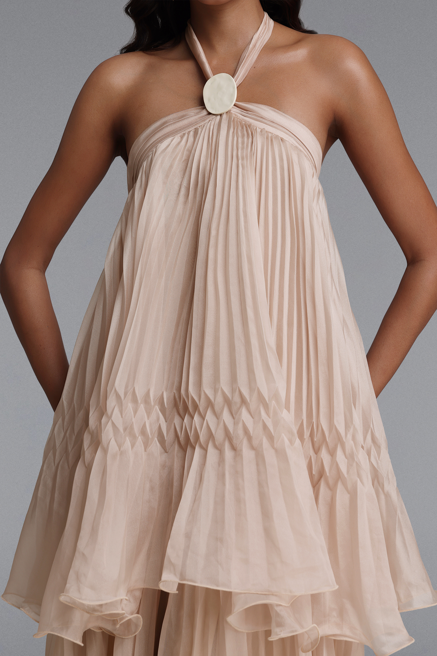 Ernie Resort Flowy Sleeveless Pleated Woven Maxi Dress