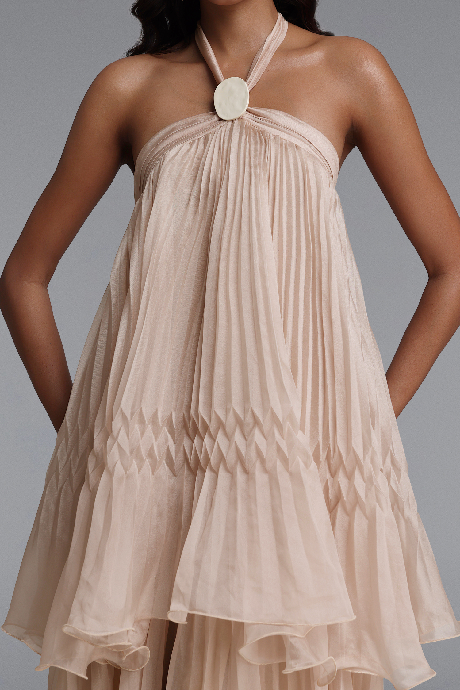 Ernie Resort Flowy Sleeveless Pleated Woven Maxi Dress