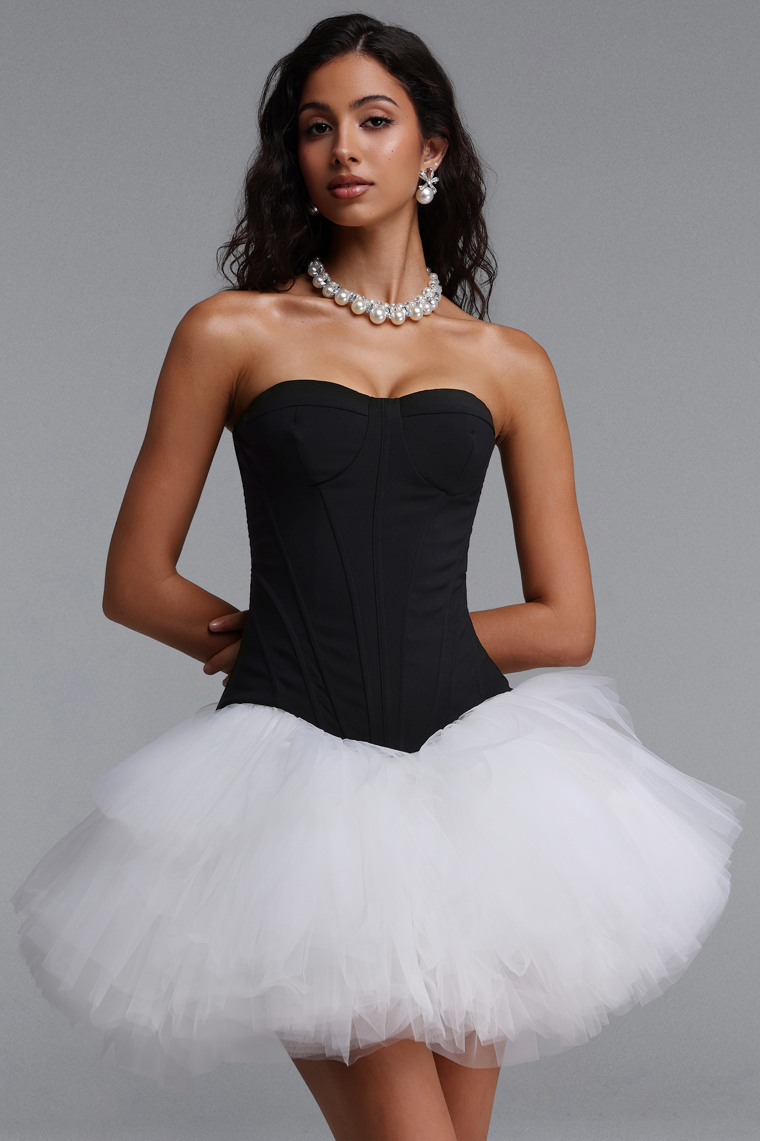 Wenesa Elegant Cinched-Waist Strapless Corset Top And Voluminous Tulle Mini Skirt Two-Piece Set