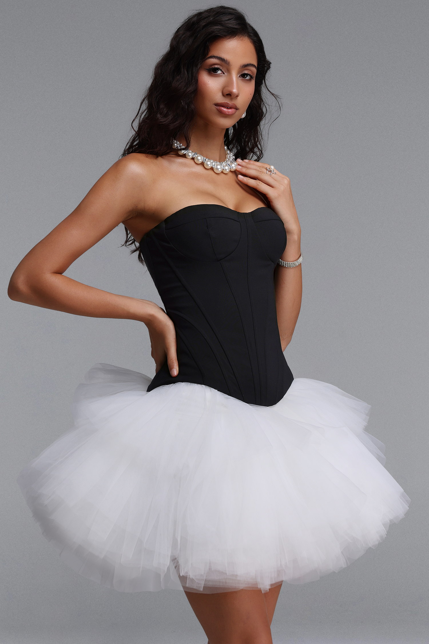 Wenesa Elegant Cinched-Waist Strapless Corset Top And Voluminous Tulle Mini Skirt Two-Piece Set