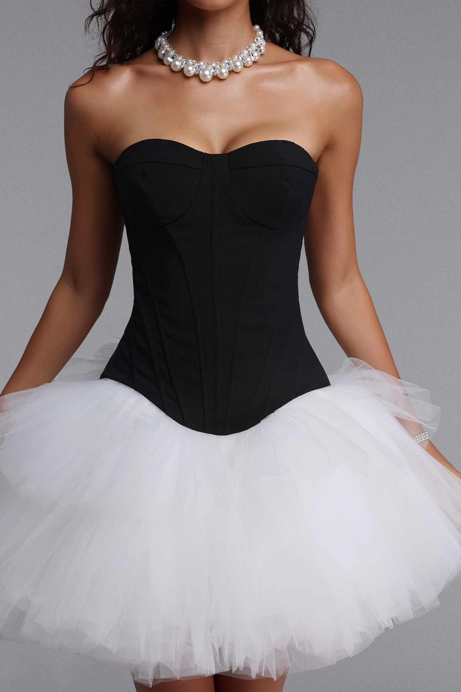 Wenesa Elegant Cinched-Waist Strapless Corset Top And Voluminous Tulle Mini Skirt Two-Piece Set