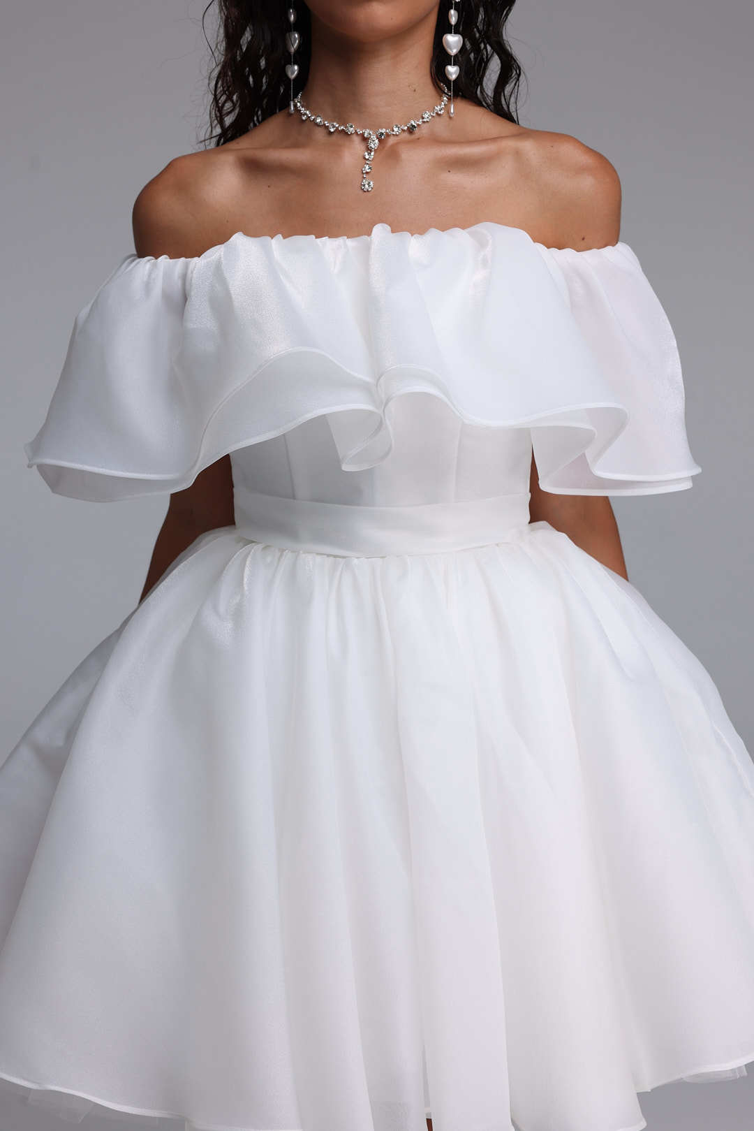 Uercia Elegant Cinched-Waist Ruched Organza Voluminous Mini Dress