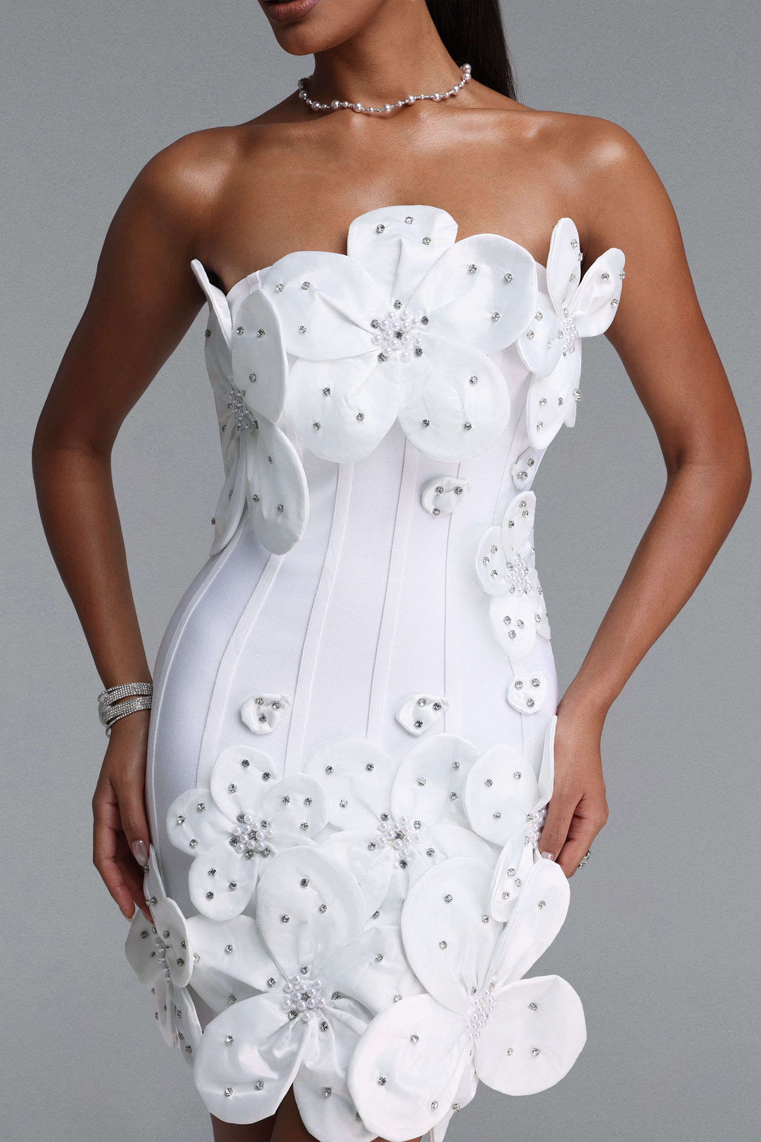 Janneth　Exquisite Fitted Strapless Rhinestone Floral Mini Bandage Dress