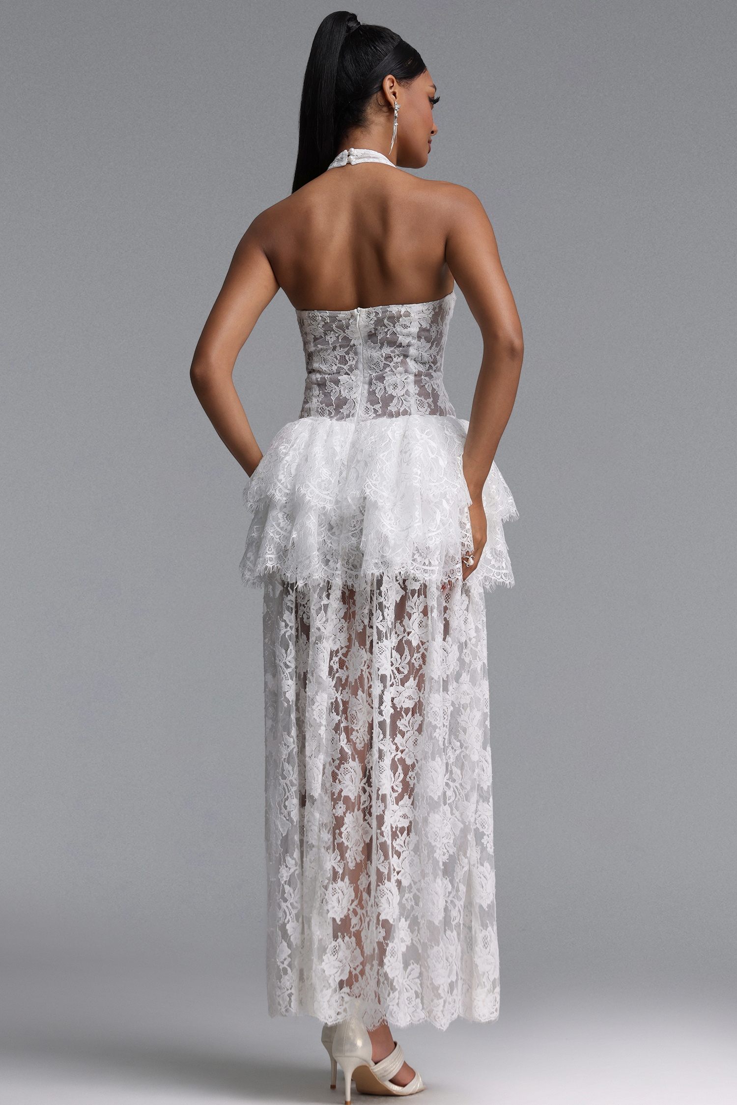 Enene Elegant Waist-Cinched Halter V-Neck Layered Lace Maxi Dress