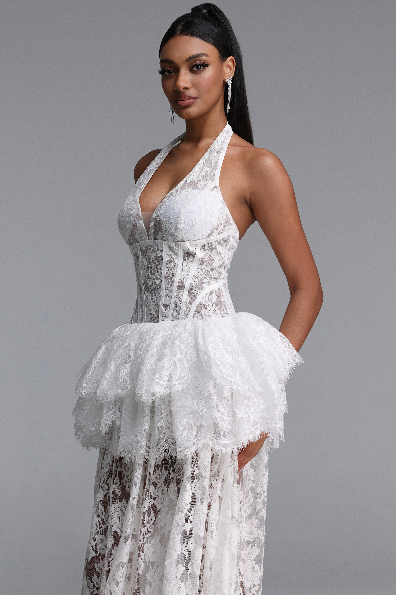 Enene Elegant Waist-Cinched Halter V-Neck Layered Lace Maxi Dress
