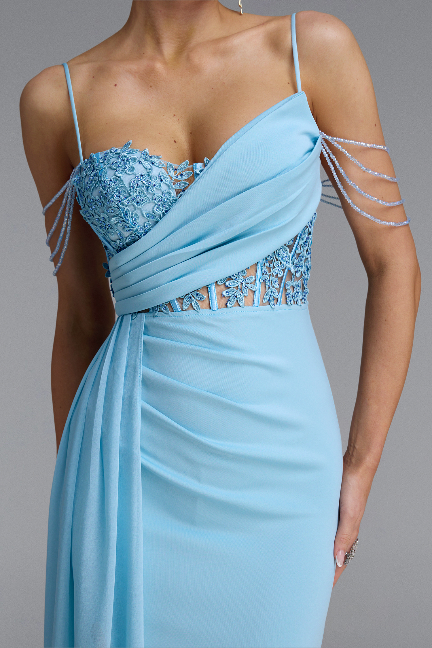Vida Elegant Spaghetti Strap Tassel Ruched High Slit Lace Maxi Dress