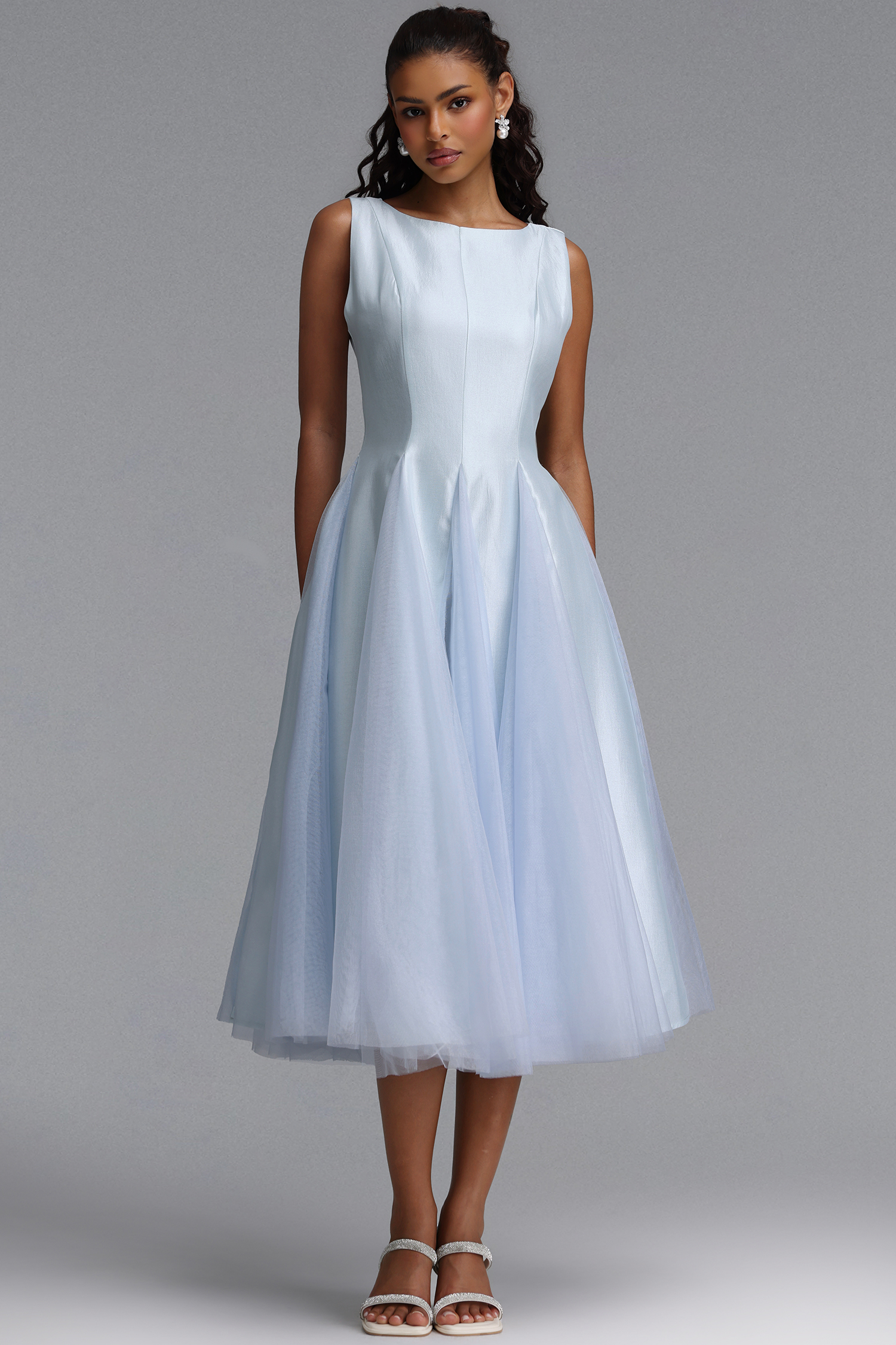 Wreya Vintage Tailored Sleeveless Voluminous Tulle Maxi Dress
