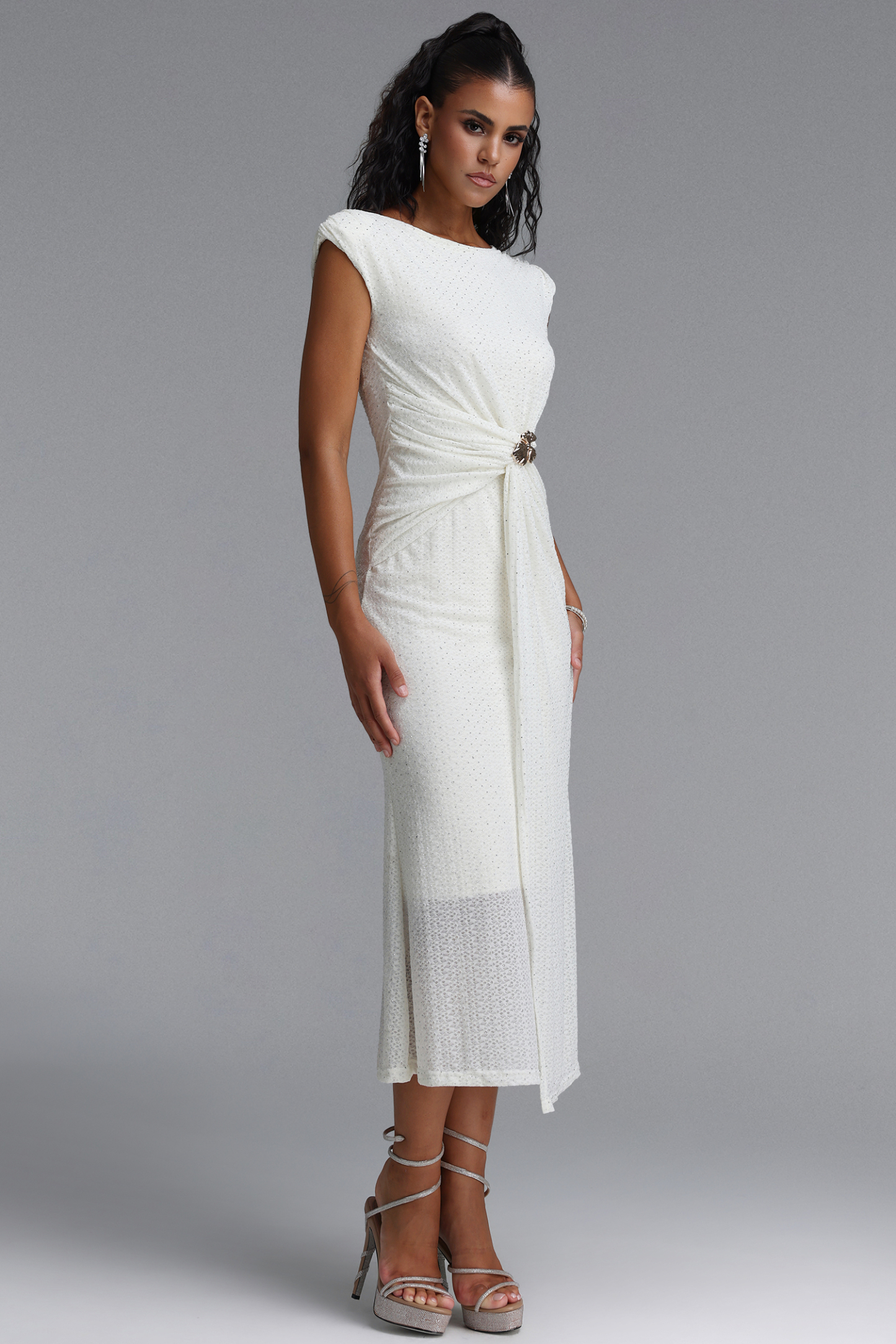Hzere Elegant Contour Sleeveless Pleated Metal Decor Lace Apricot Maxi Dress