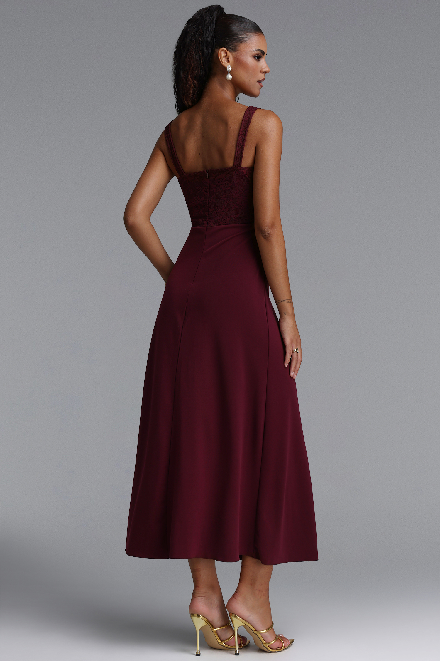 Vira Elegant Cincher Waist Spaghetti Strap Lace Maxi Dress