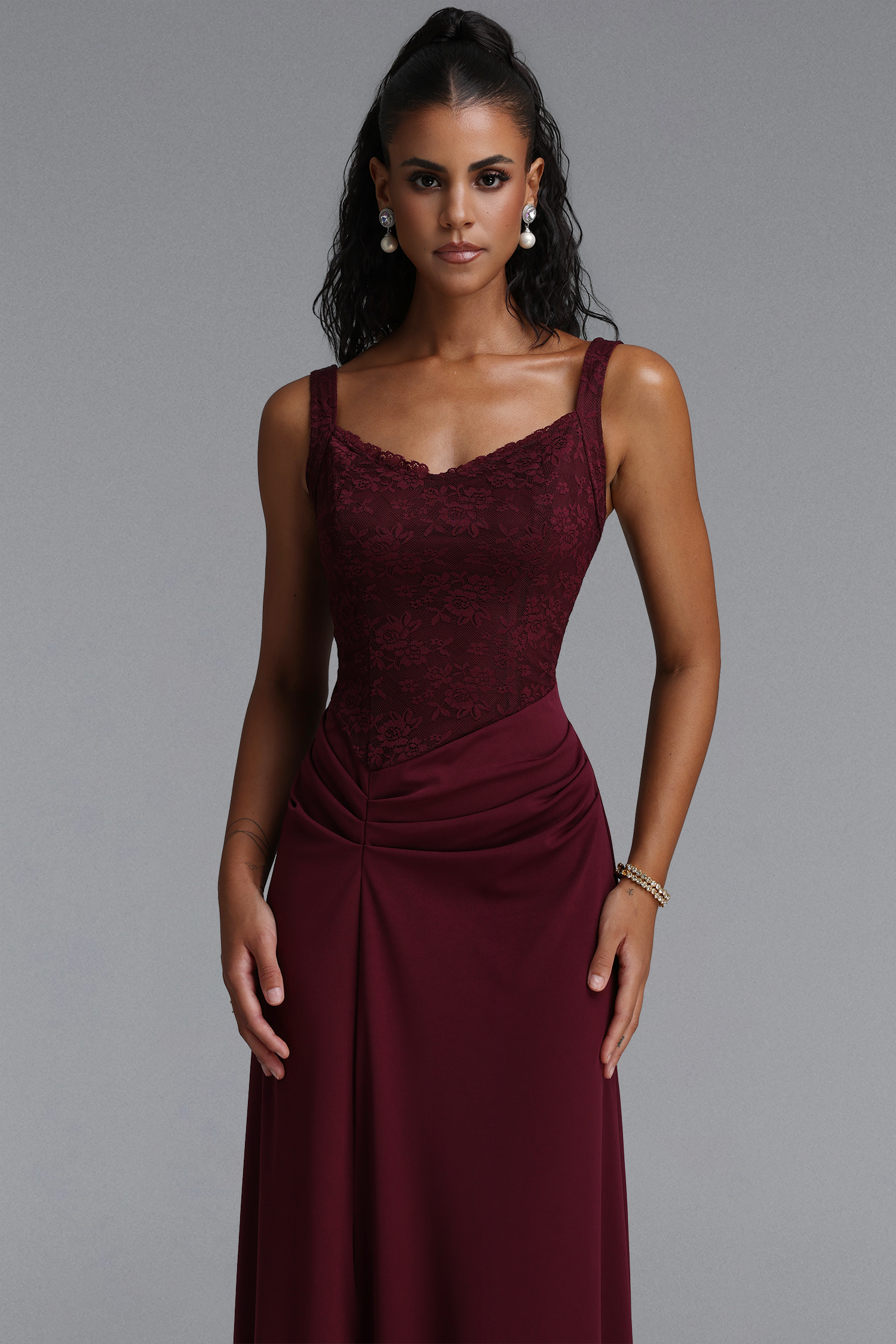 Vira Elegant Cincher Waist Spaghetti Strap Lace Maxi Dress