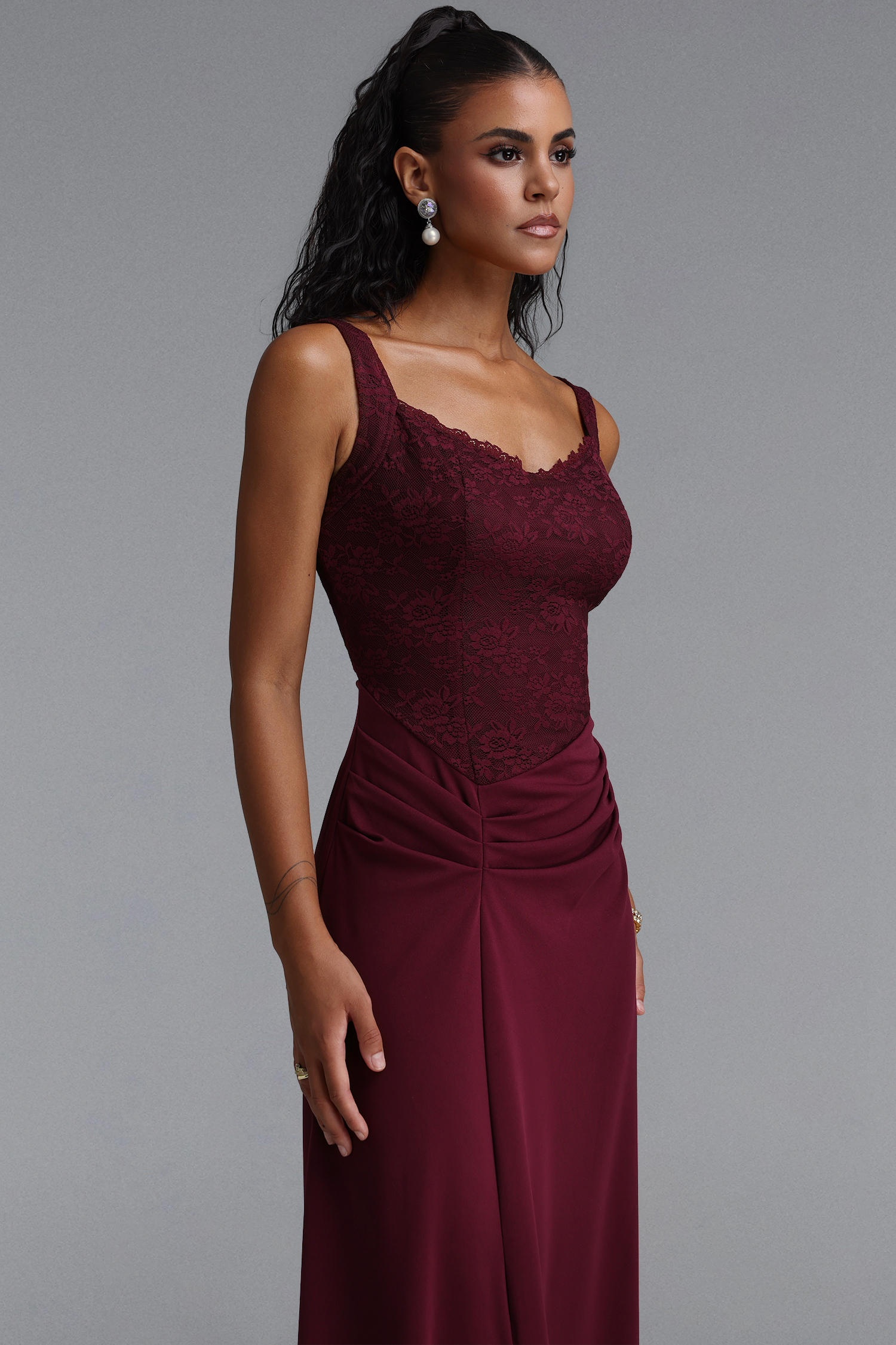 Vira Elegant Cincher Waist Spaghetti Strap Lace Maxi Dress