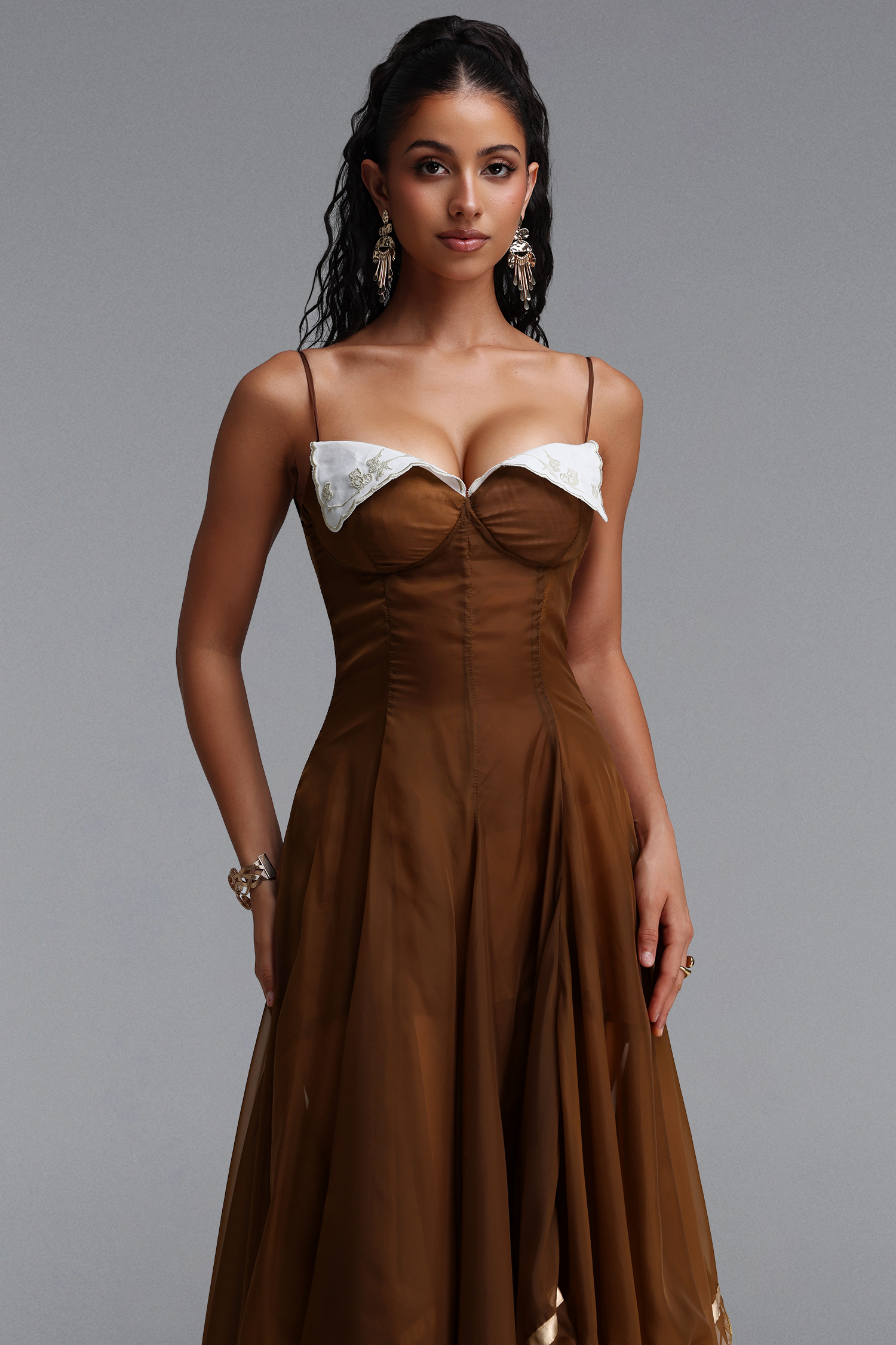 Viya Elegant Contour Spaghetti Strap Embroidered Lapel Tulle Maxi Dress