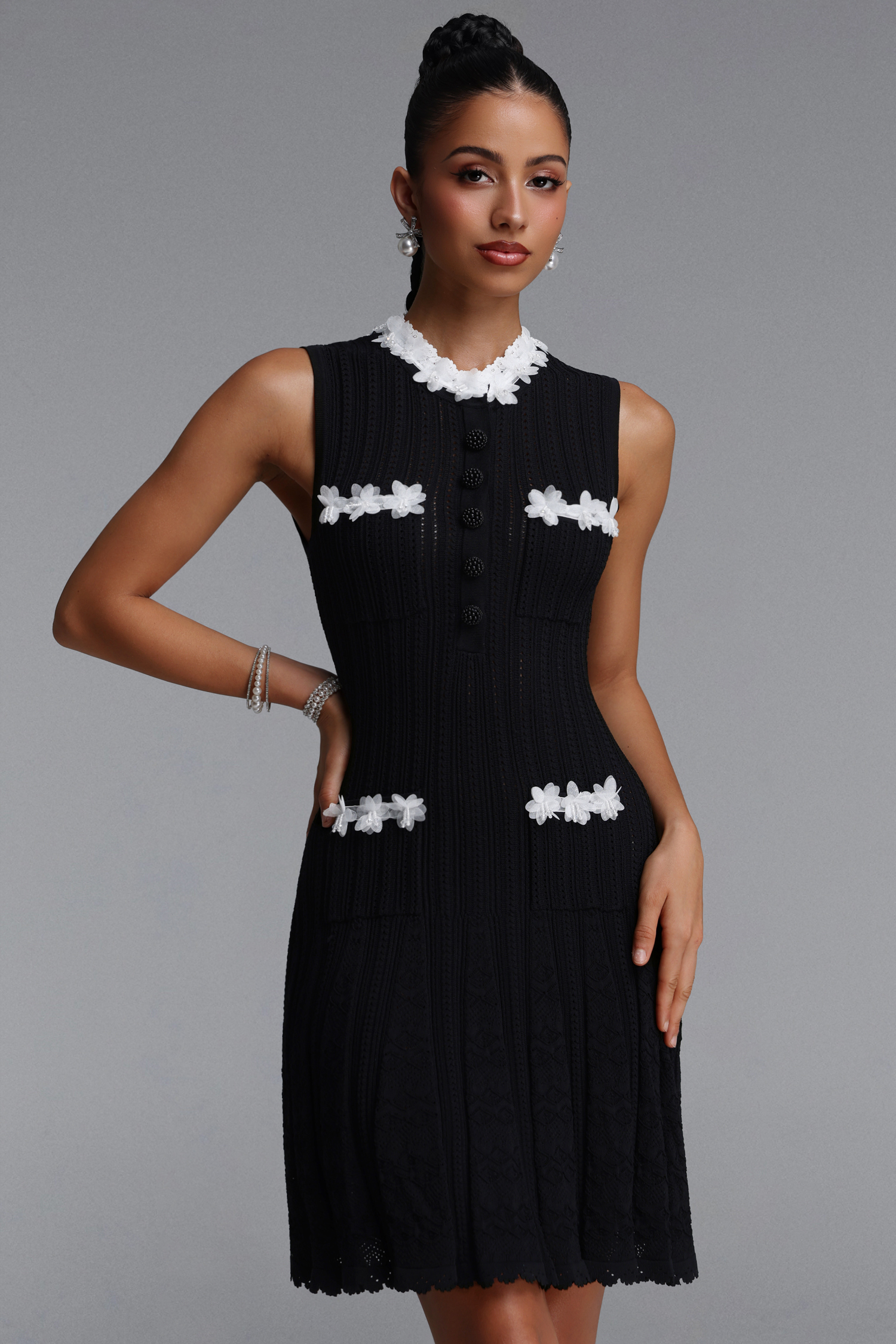 Ysabel Chic Contour Sleeveless Floral Knit Mini Dress