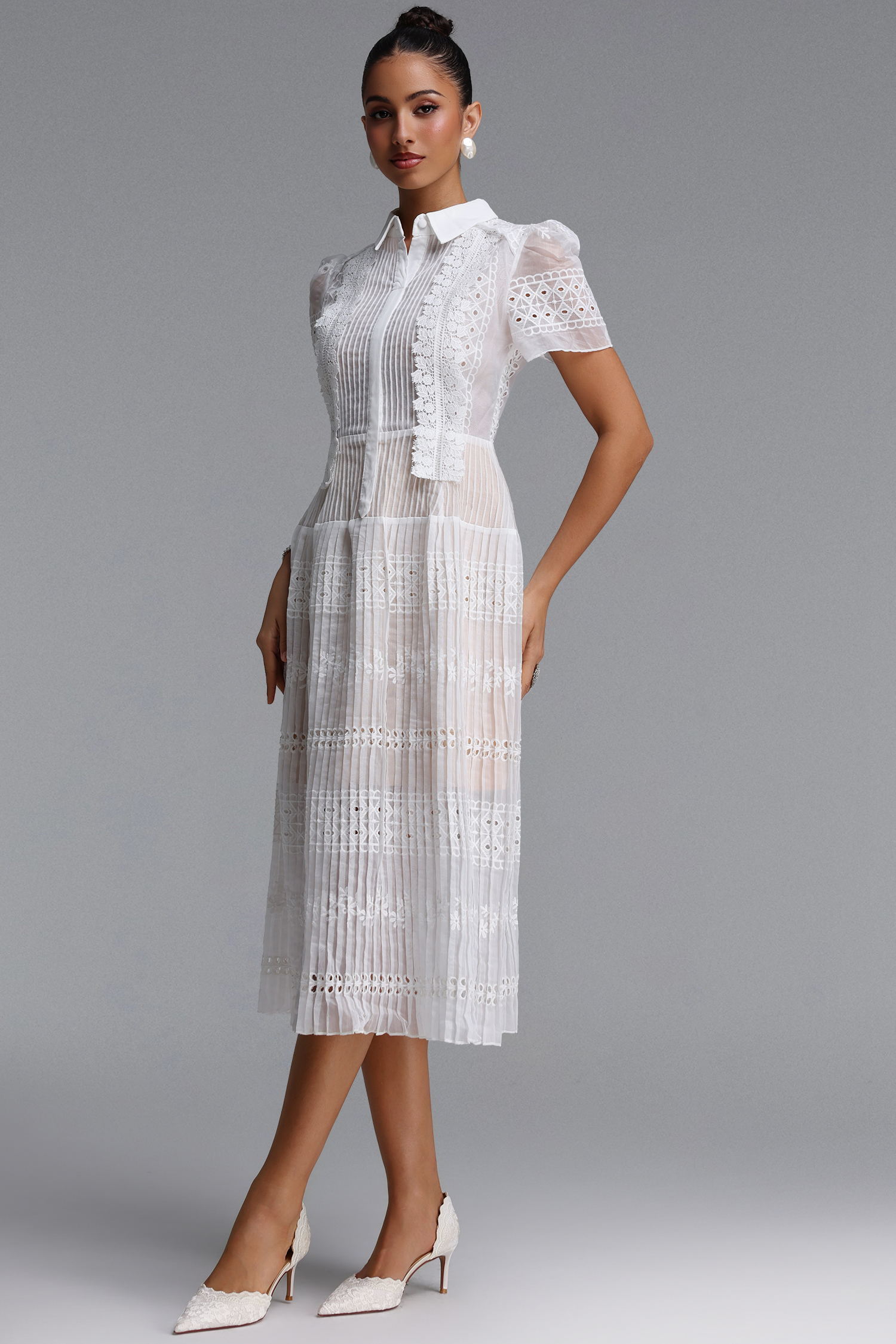 Zalia Romantic Flowy Short Sleeve Floral Ruched Woven Midi Dress