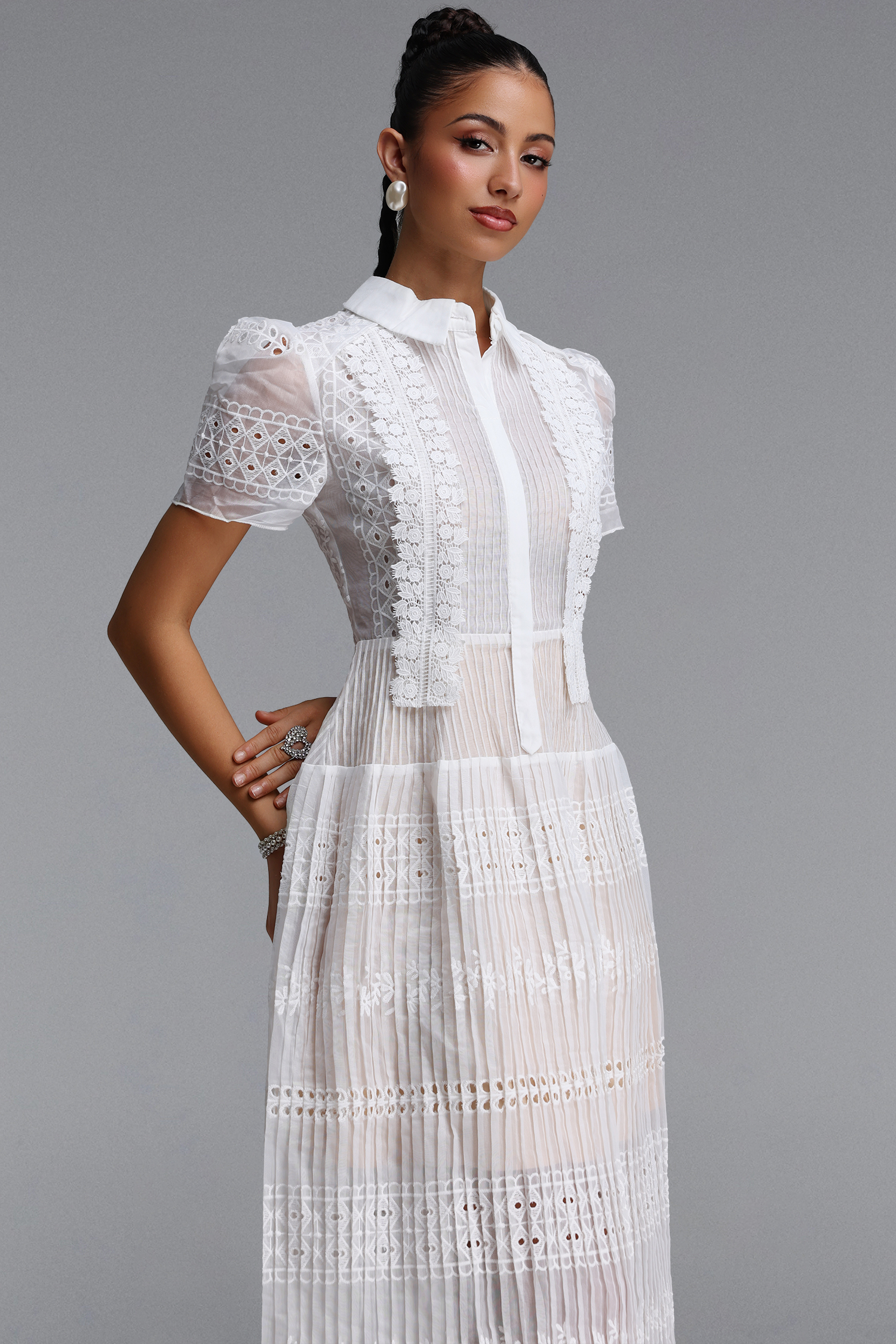 Zalia Romantic Flowy Short Sleeve Floral Ruched Woven Midi Dress