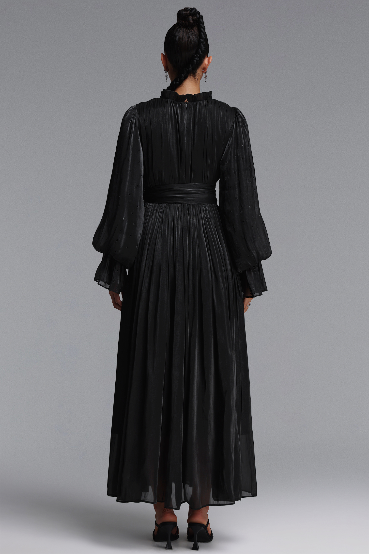 Ikira Resort Flowy Long Sleeve Pleated Floral Satin Black Maxi Dress