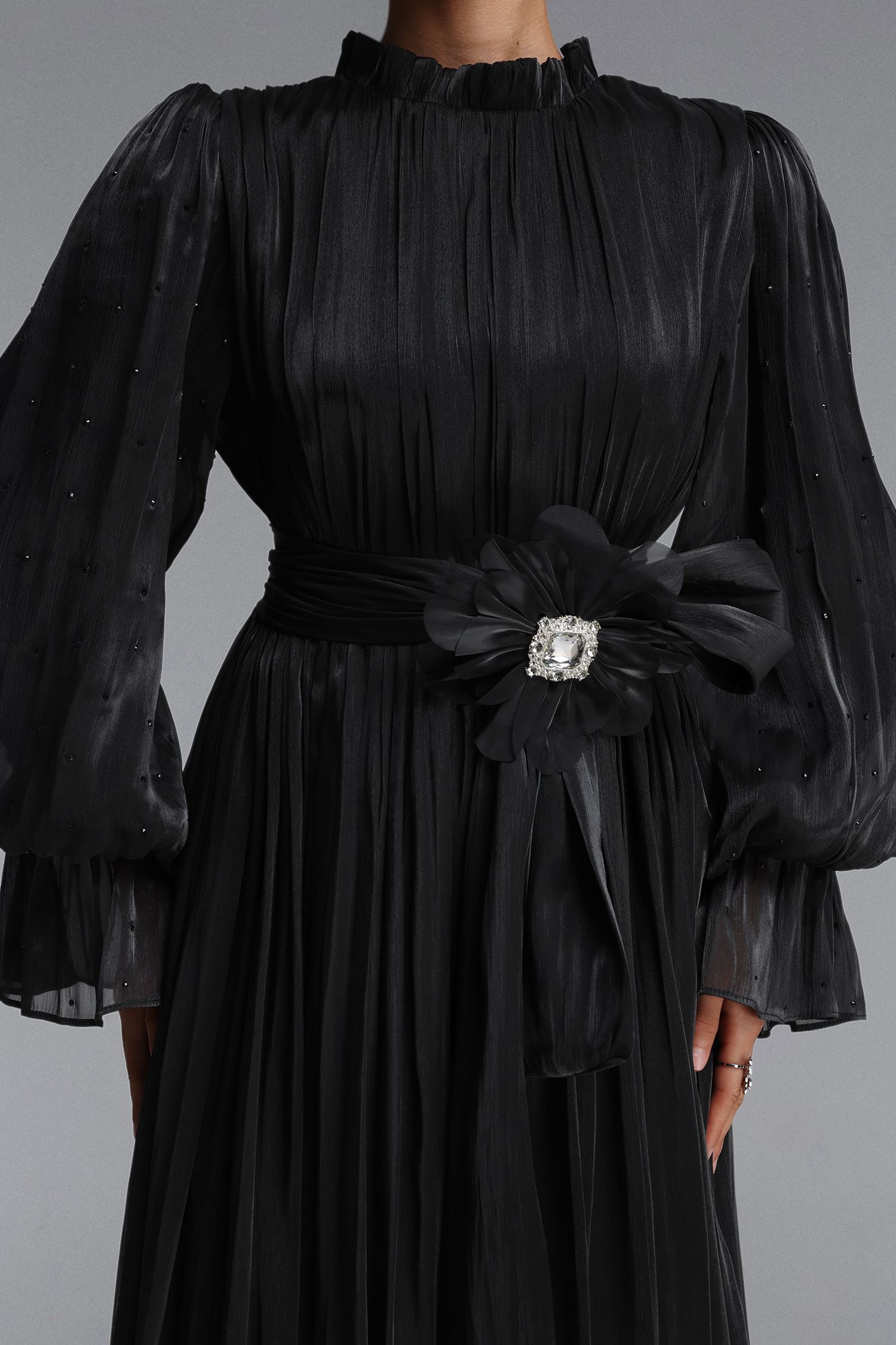 Ikira Resort Flowy Long Sleeve Pleated Floral Satin Black Maxi Dress