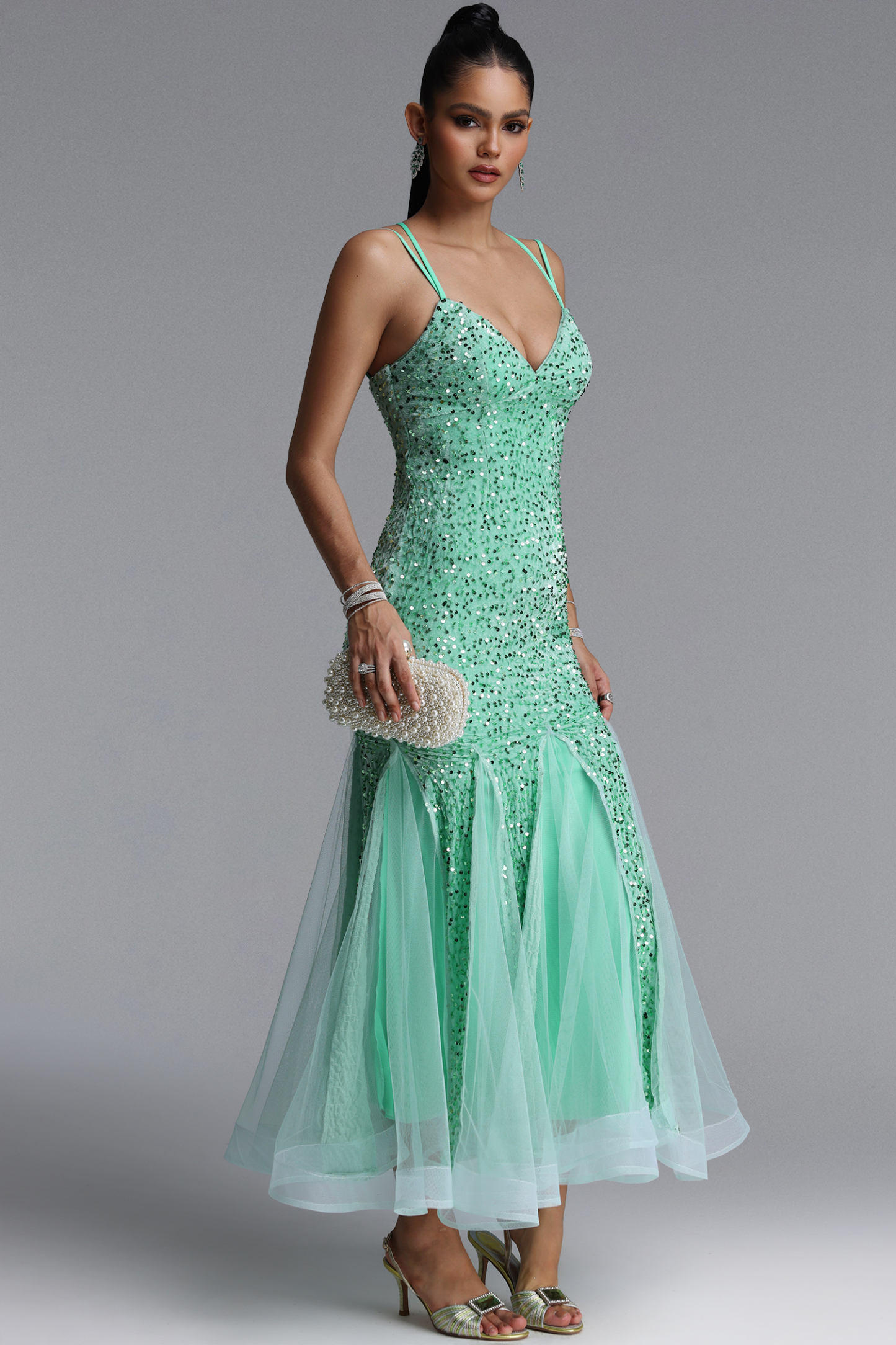 Vivian Romantic Contour V Neck Sequin Green Maxi Dress